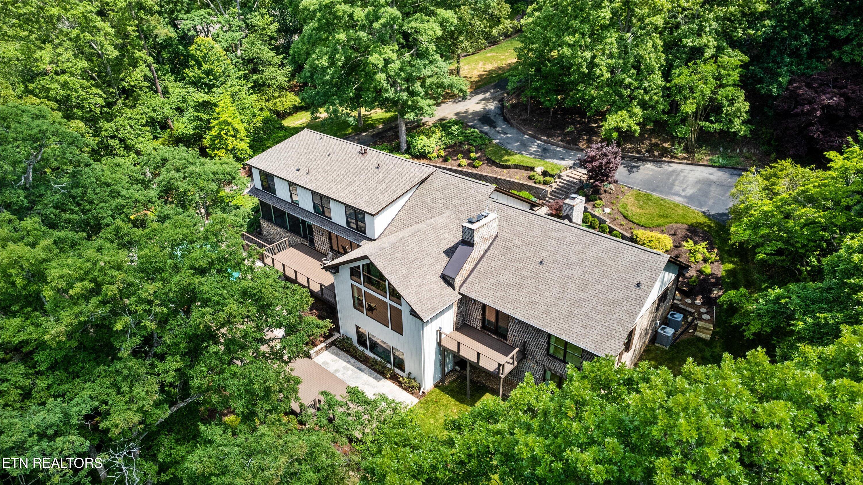 902 Twin Cove Circle Lenoir City TN 37772