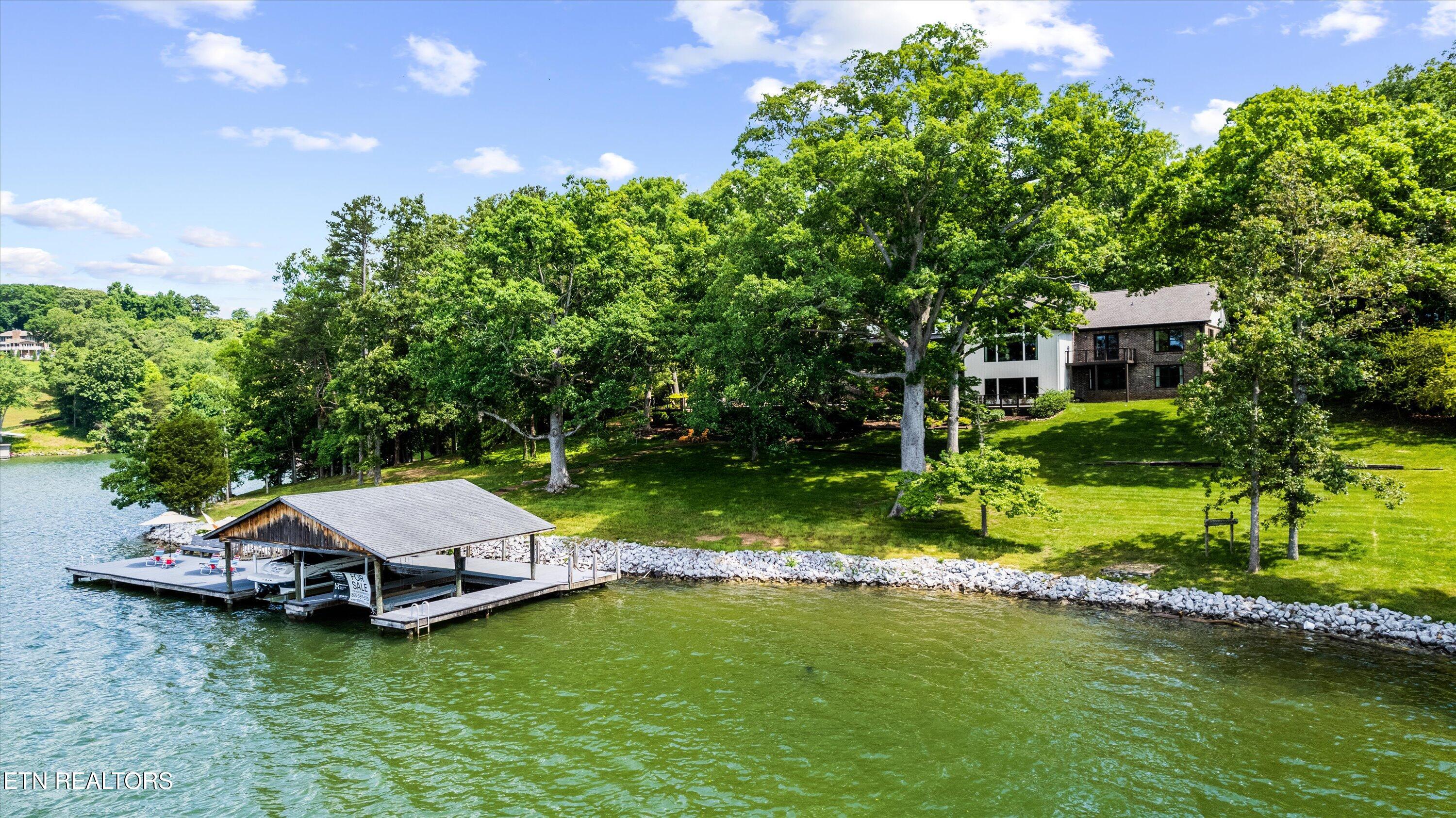 902 Twin Cove Circle Lenoir City TN 37772