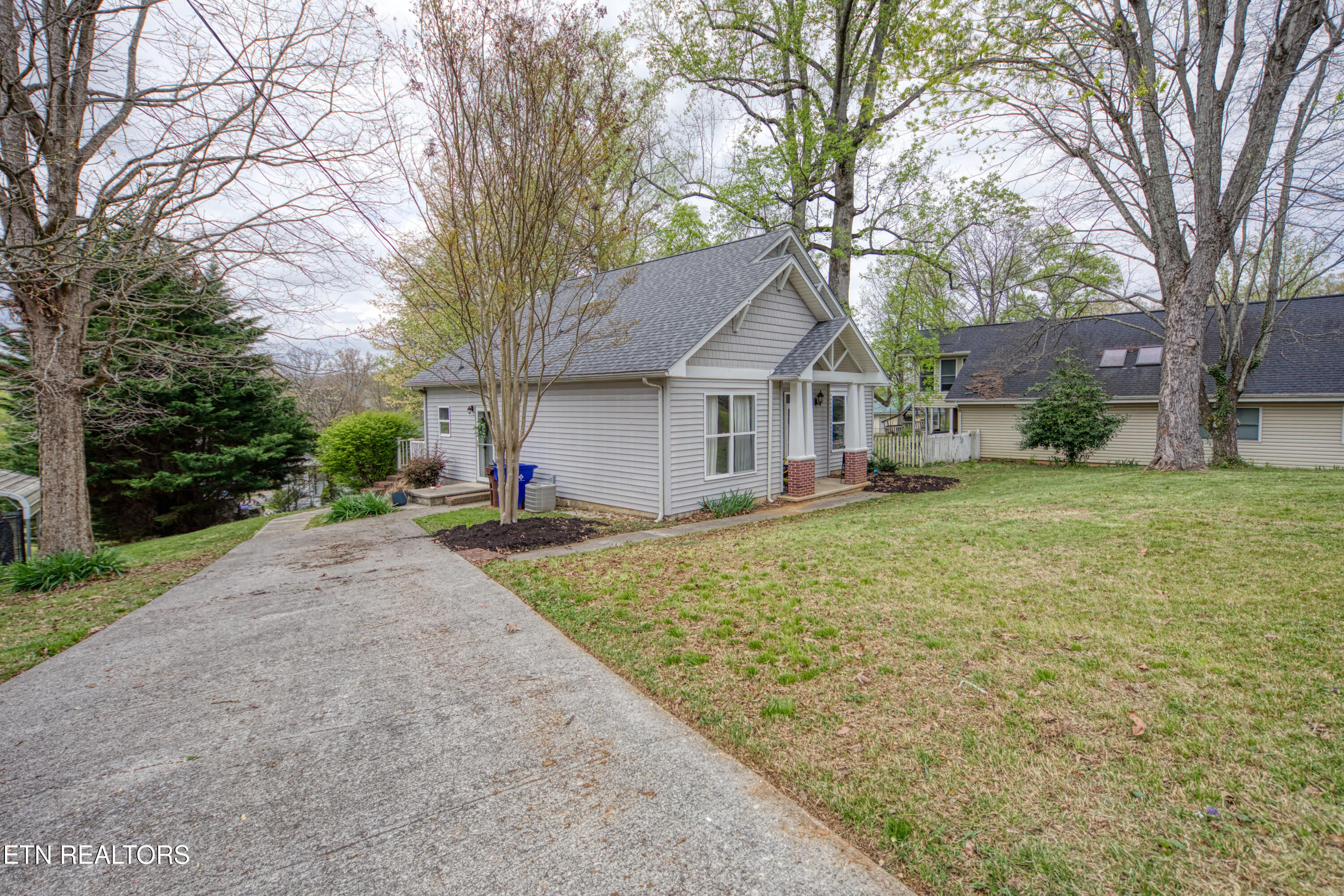 141 Northwestern Avenue Oak Ridge TN 37830