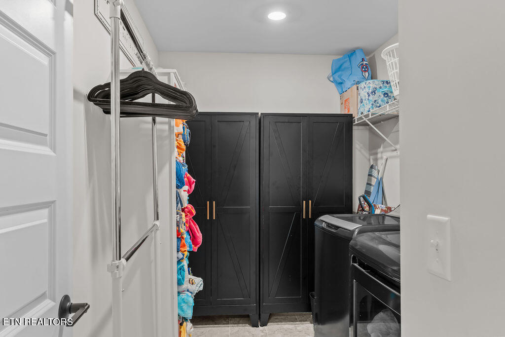 2709 Green Ash Lane Knoxville TN 37932