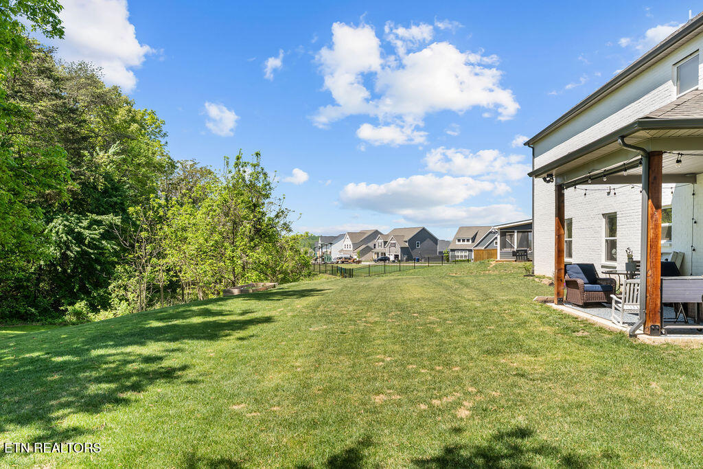 2709 Green Ash Lane Knoxville TN 37932