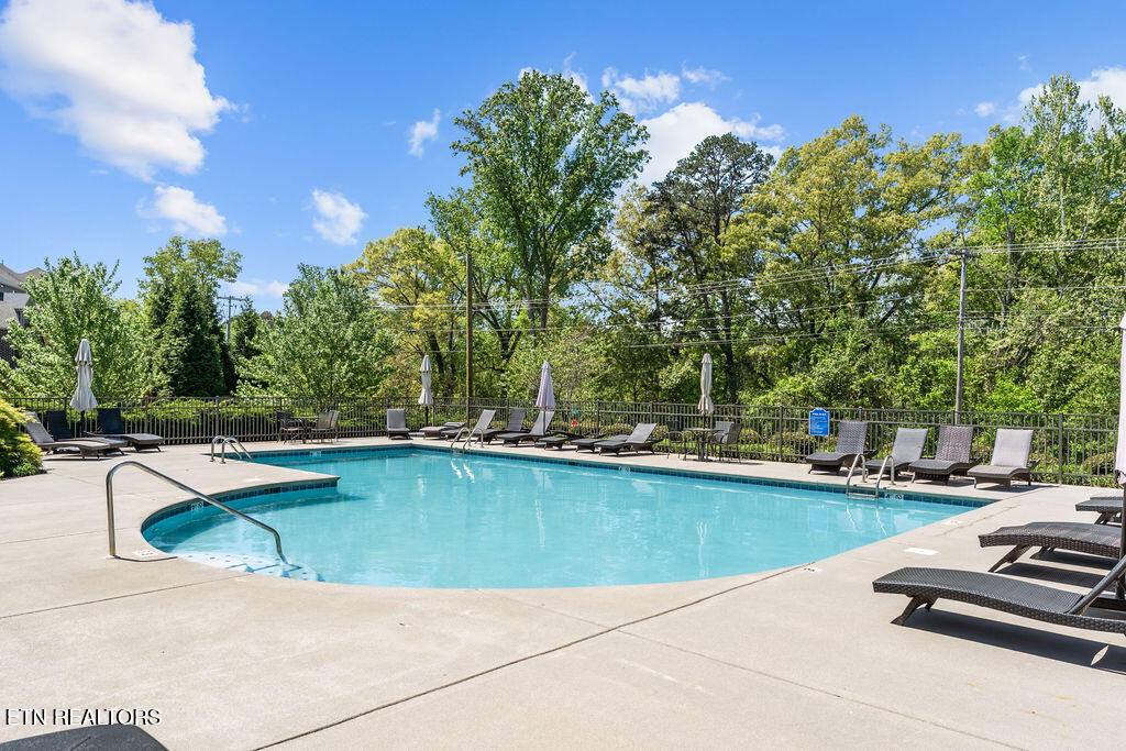 2709 Green Ash Lane Knoxville TN 37932