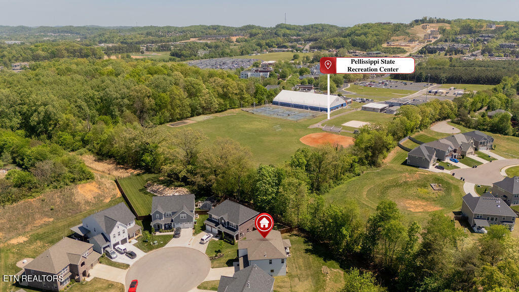 2709 Green Ash Lane Knoxville TN 37932