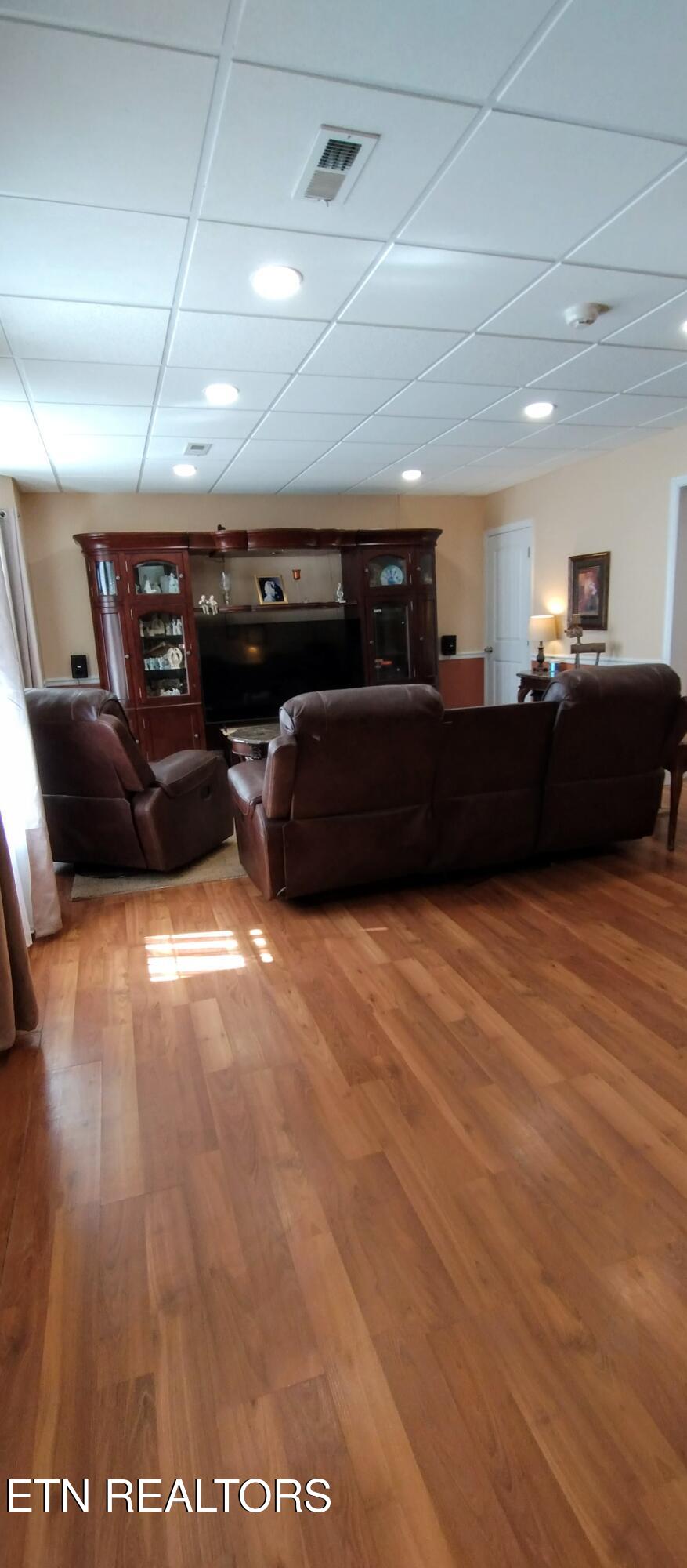 632 Sharp Drive Lenoir City TN 37771