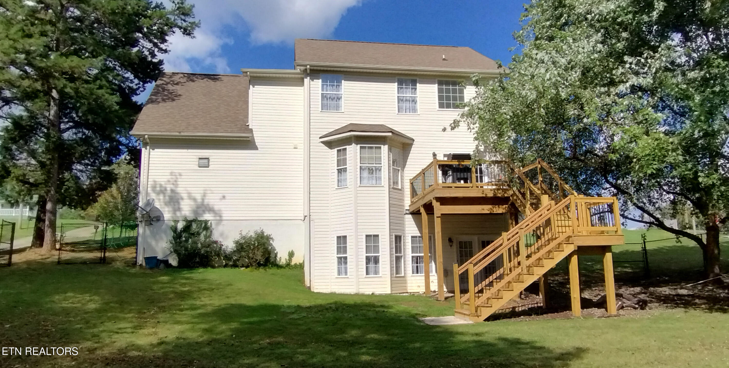 632 Sharp Drive Lenoir City TN 37771
