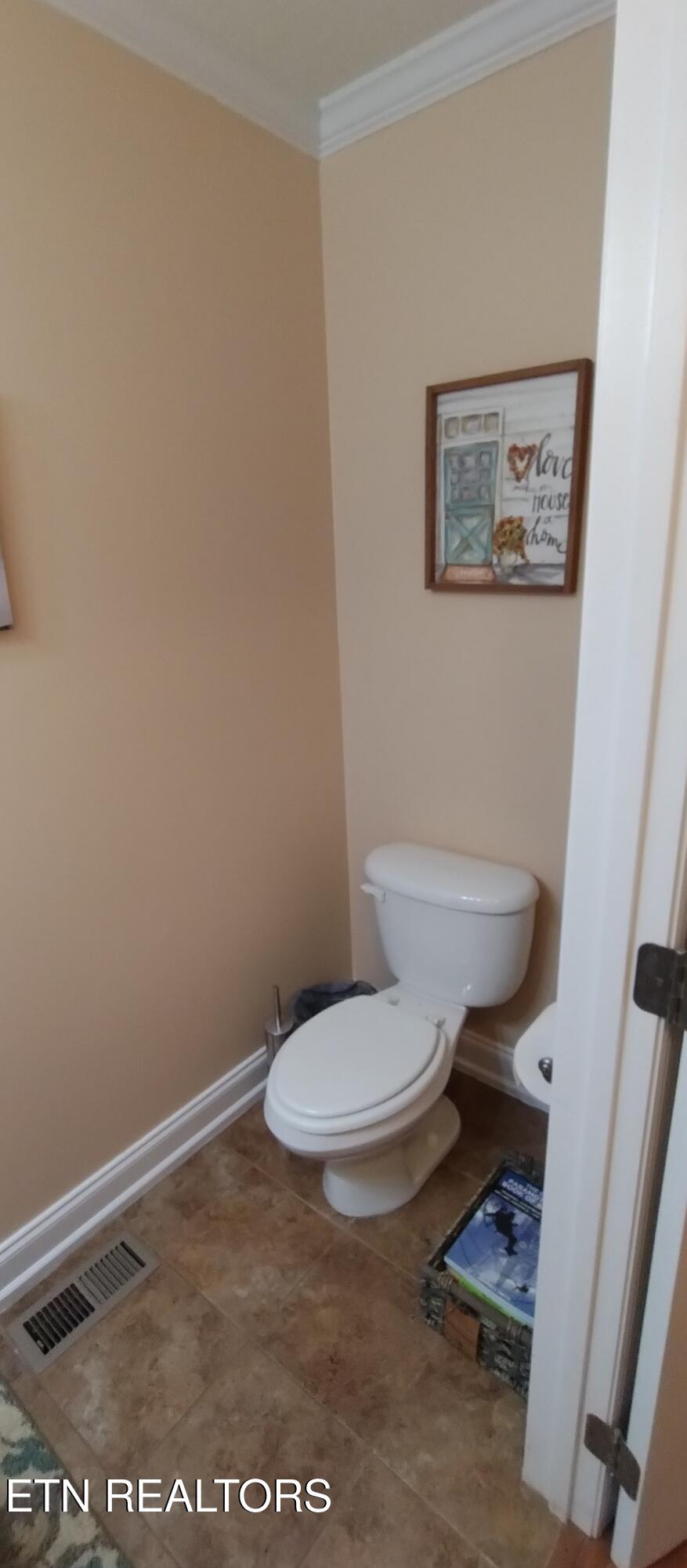 632 Sharp Drive Lenoir City TN 37771