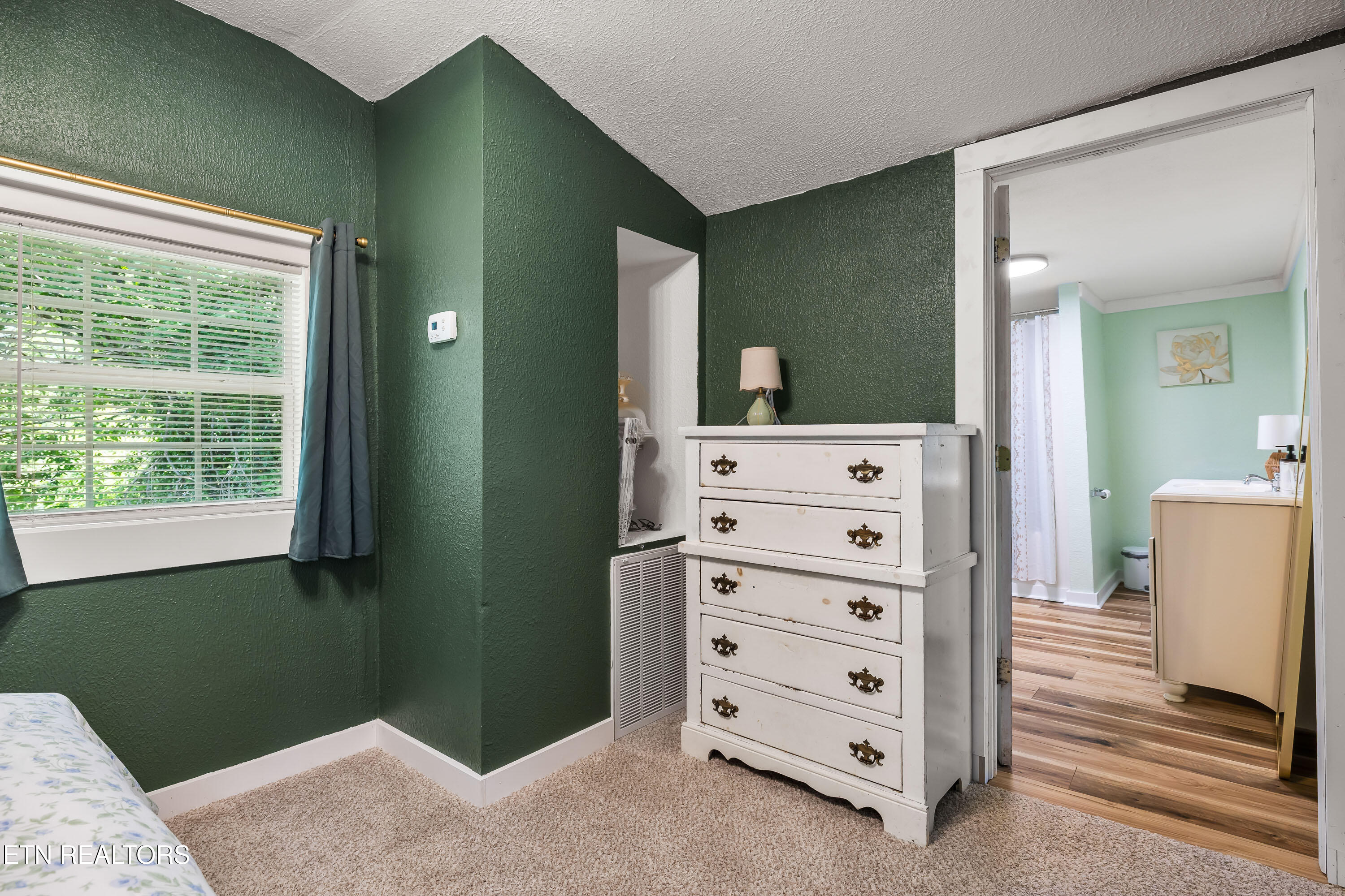 2544 Mentor Road Louisville TN 37777