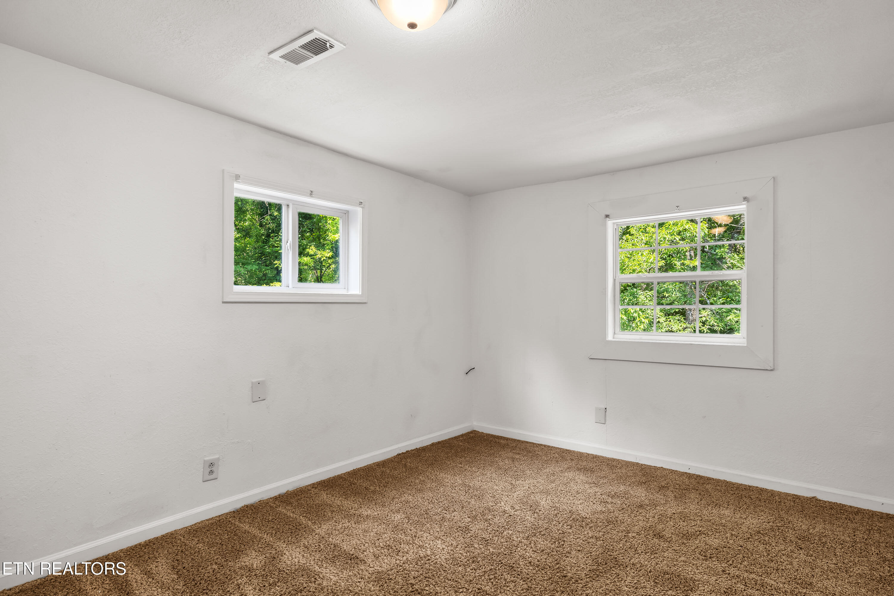 2544 Mentor Road Louisville TN 37777