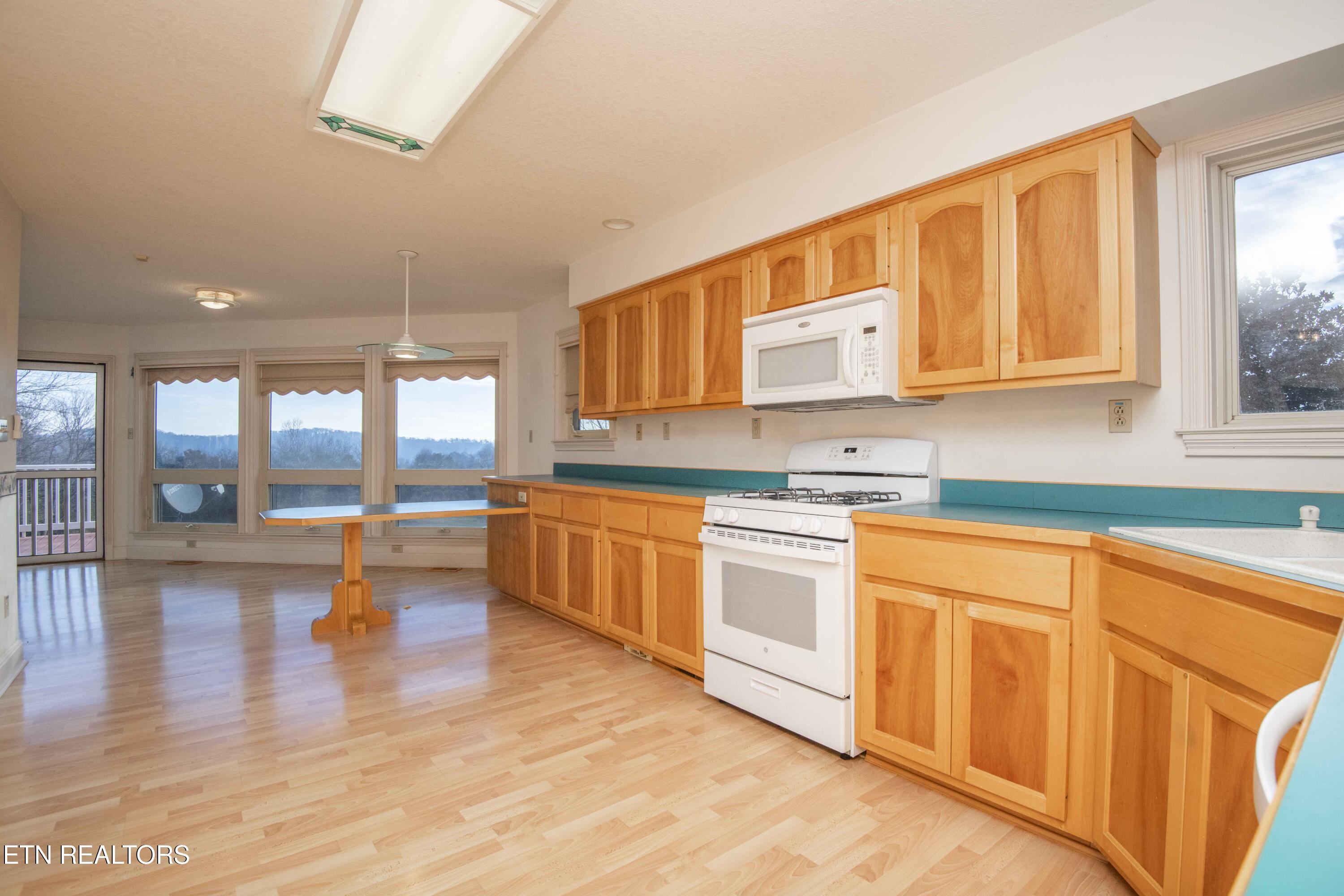 4554 Gravelly Hills Road Louisville TN 37777