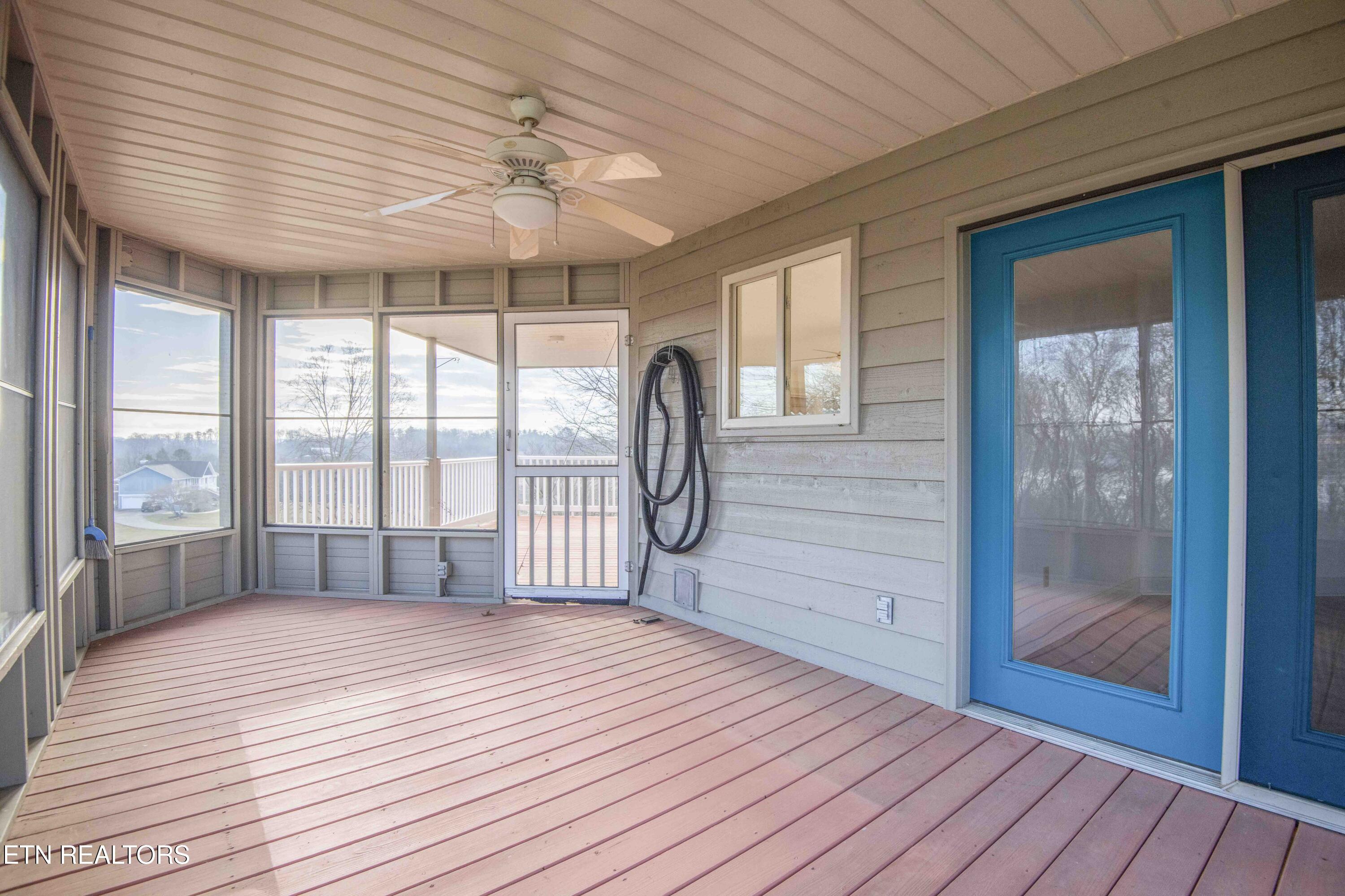 4554 Gravelly Hills Road Louisville TN 37777