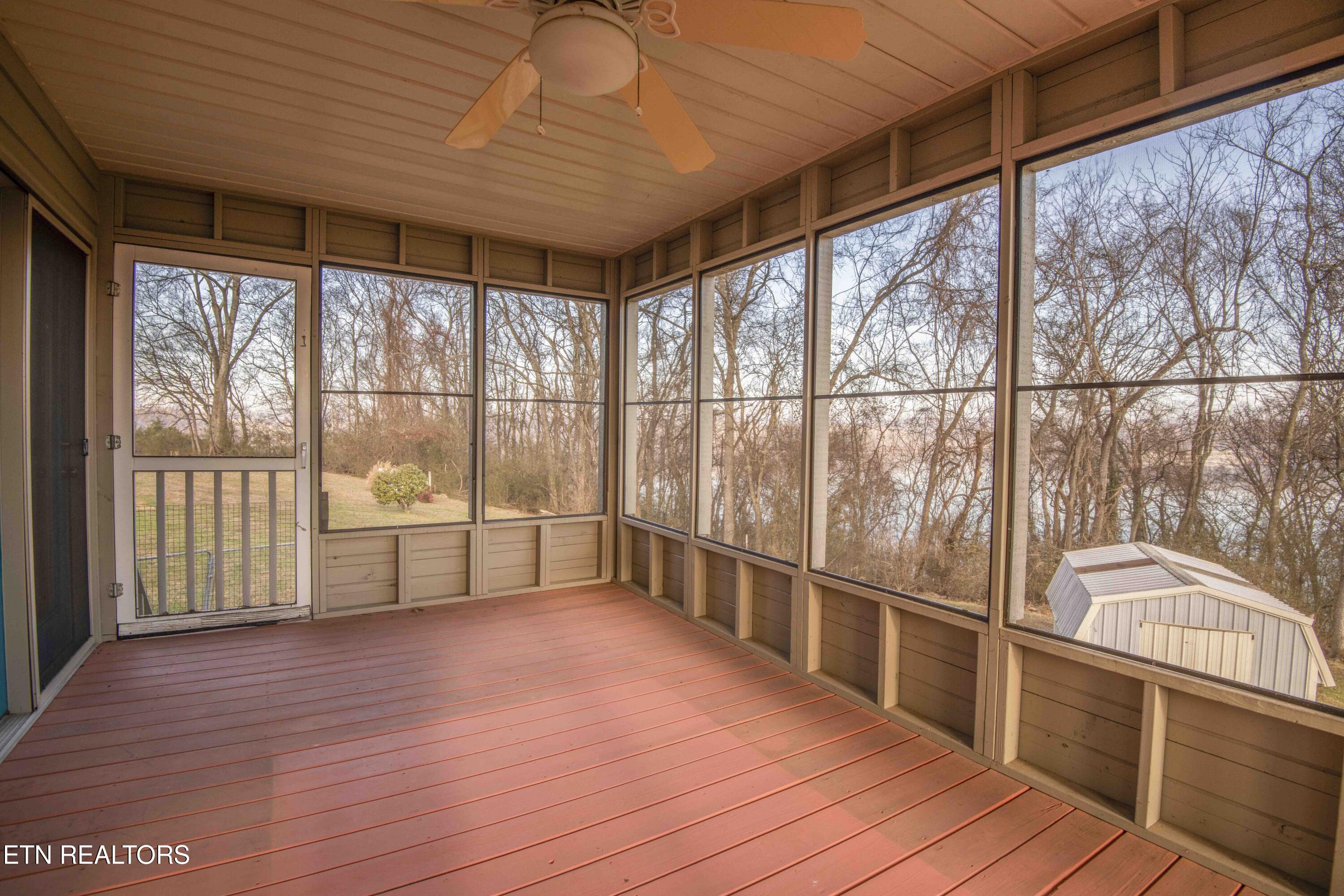 4554 Gravelly Hills Road Louisville TN 37777