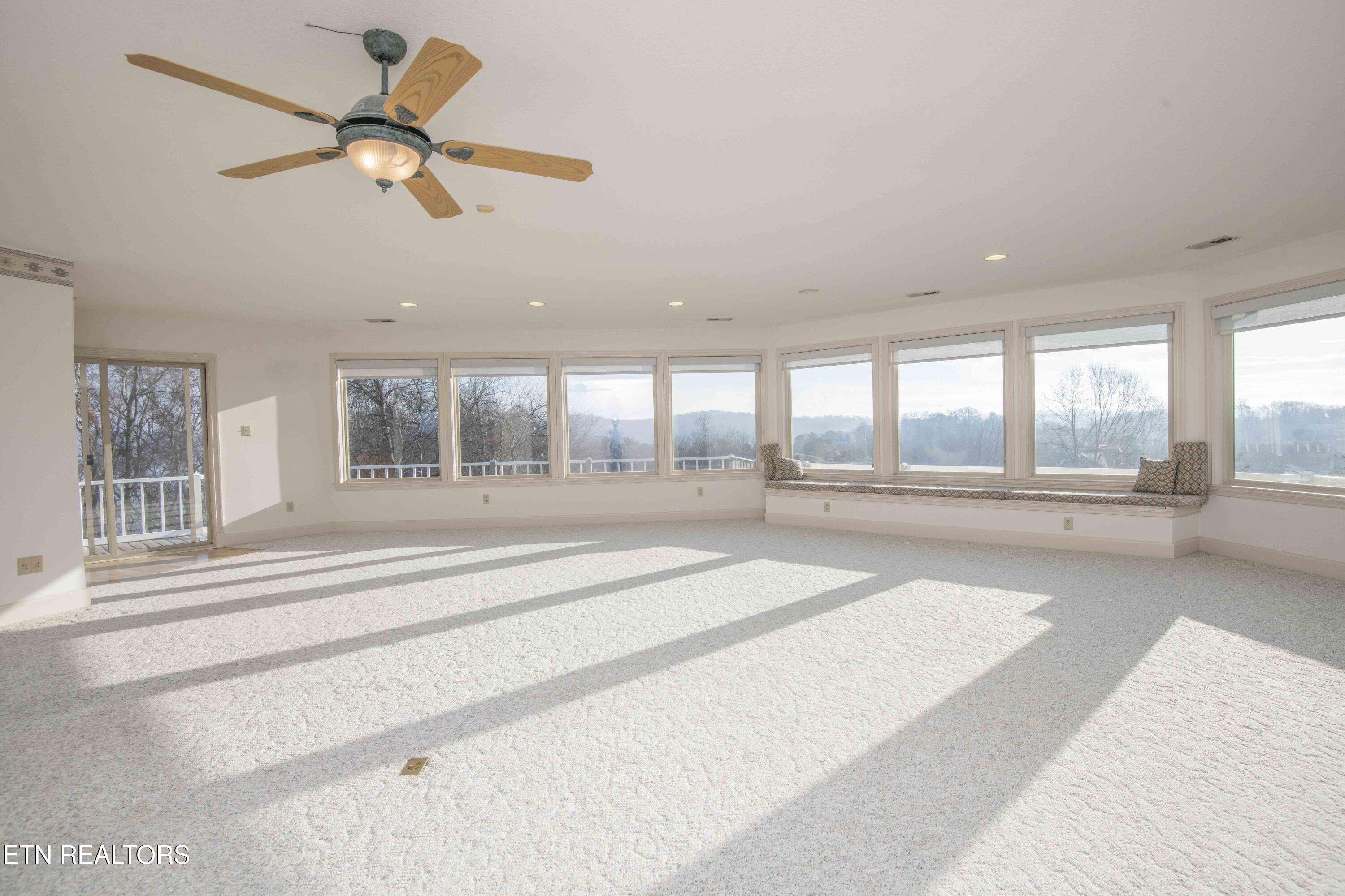 4554 Gravelly Hills Road Louisville TN 37777