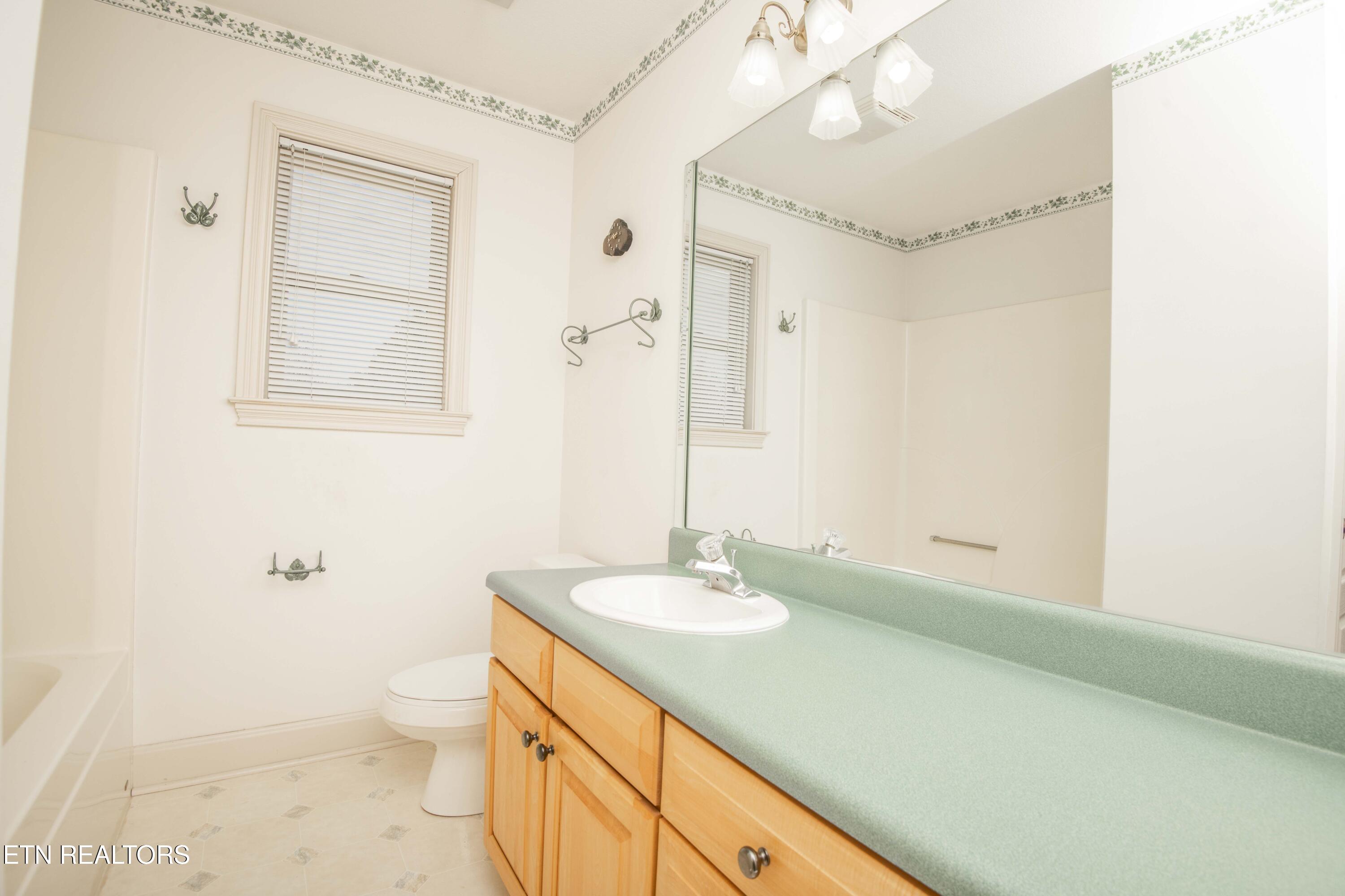 4554 Gravelly Hills Road Louisville TN 37777