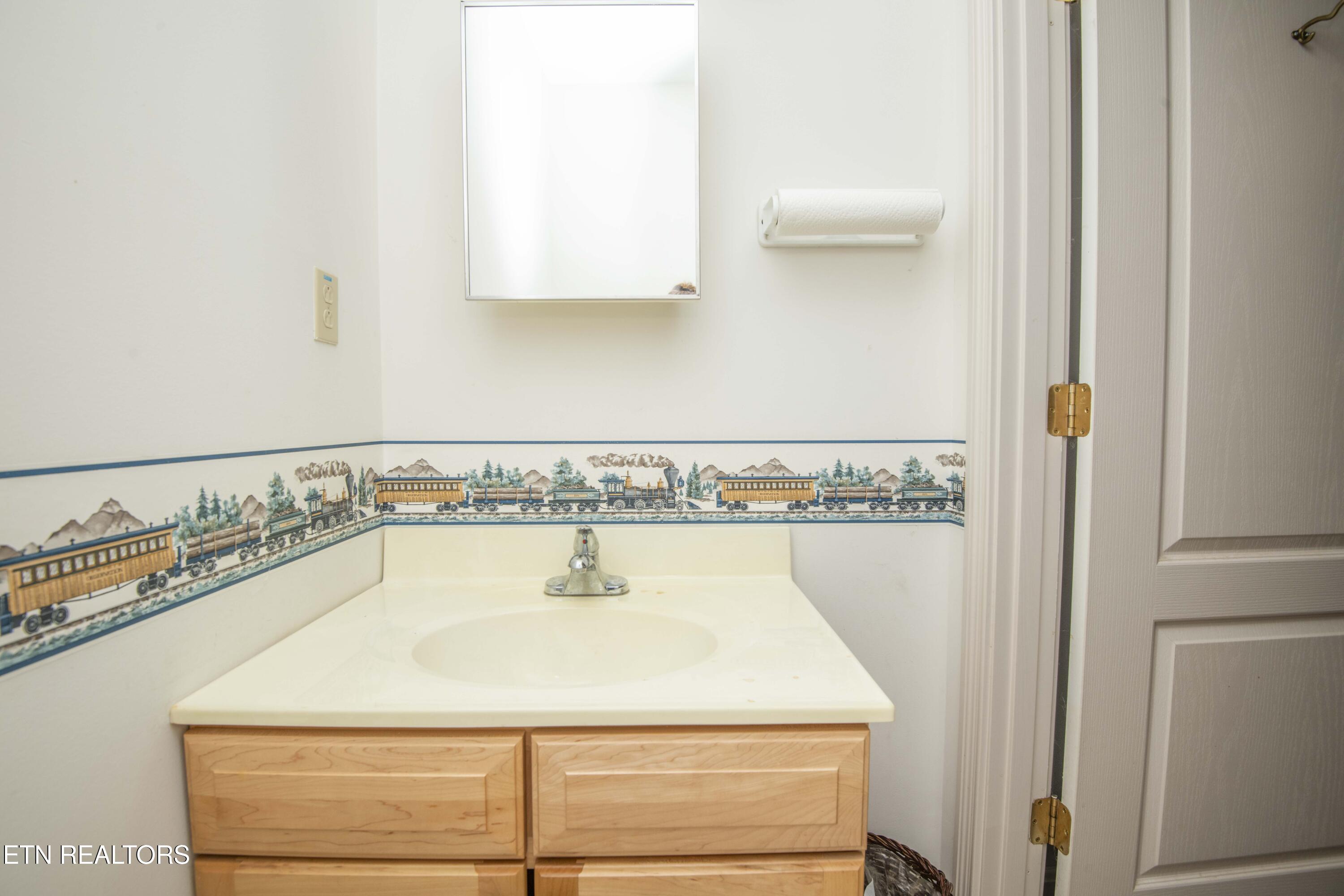 4554 Gravelly Hills Road Louisville TN 37777