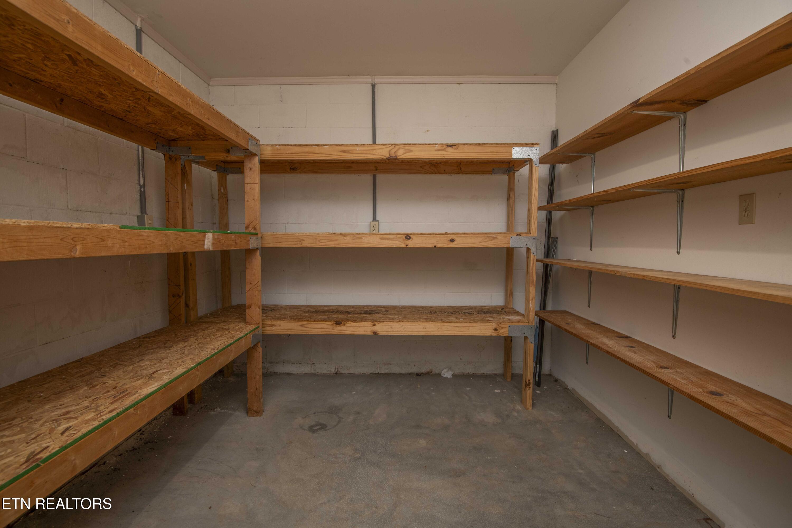 4554 Gravelly Hills Road Louisville TN 37777