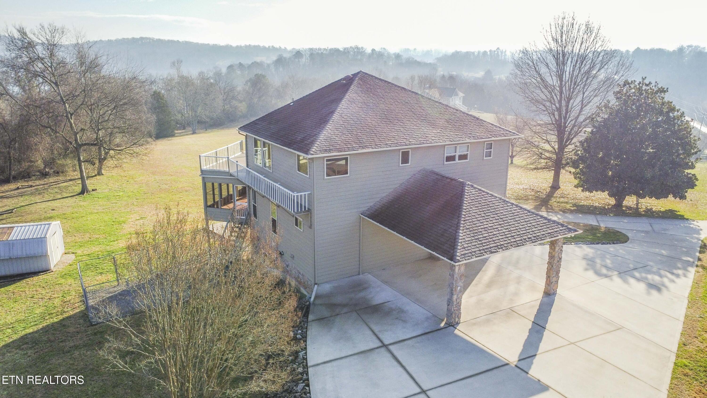 4554 Gravelly Hills Road Louisville TN 37777