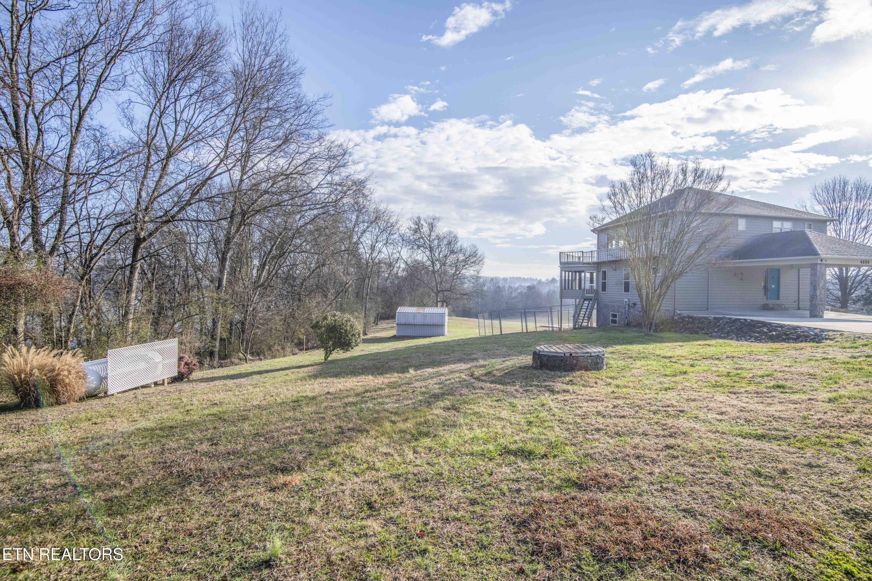 4554 Gravelly Hills Road Louisville TN 37777