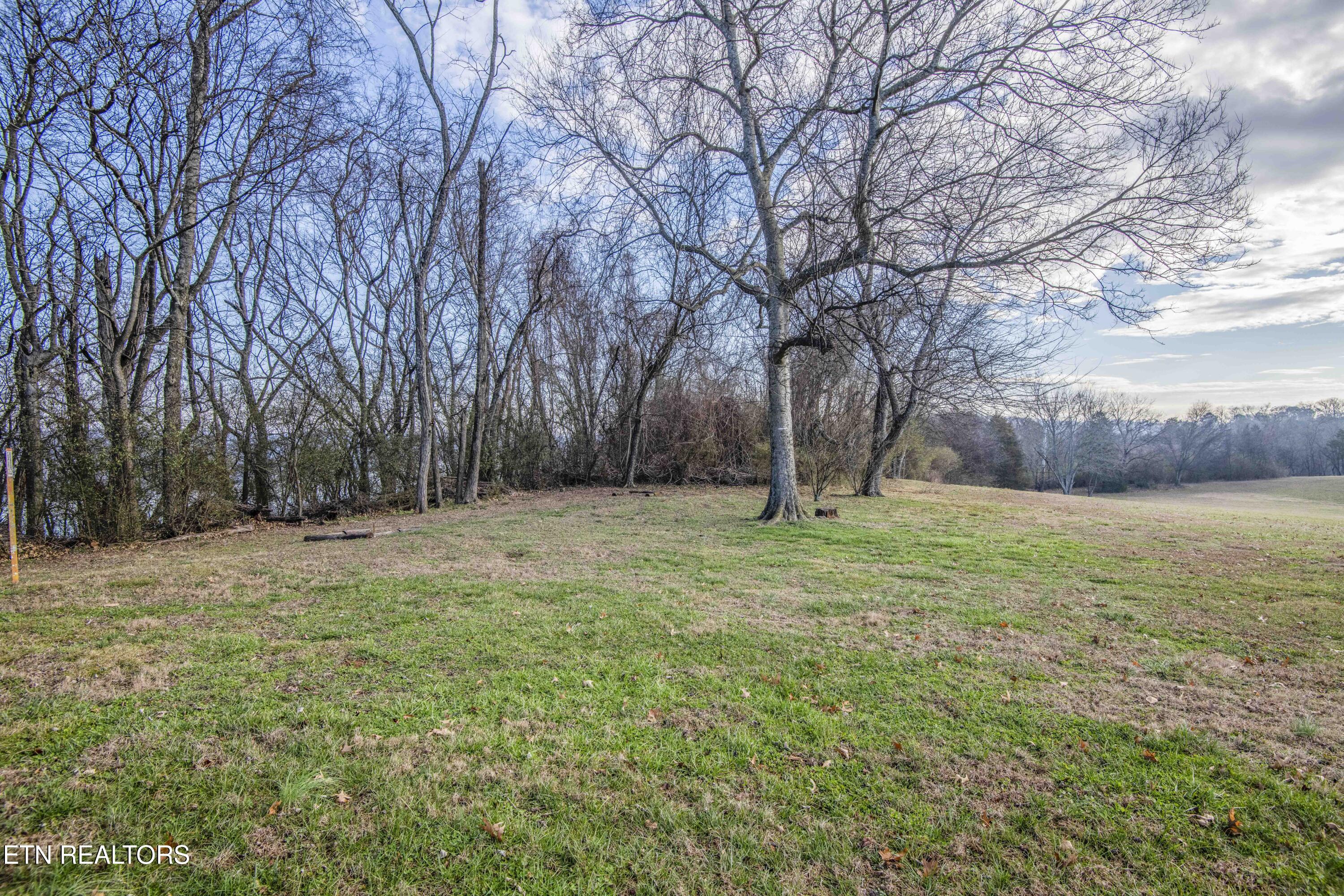 4554 Gravelly Hills Road Louisville TN 37777