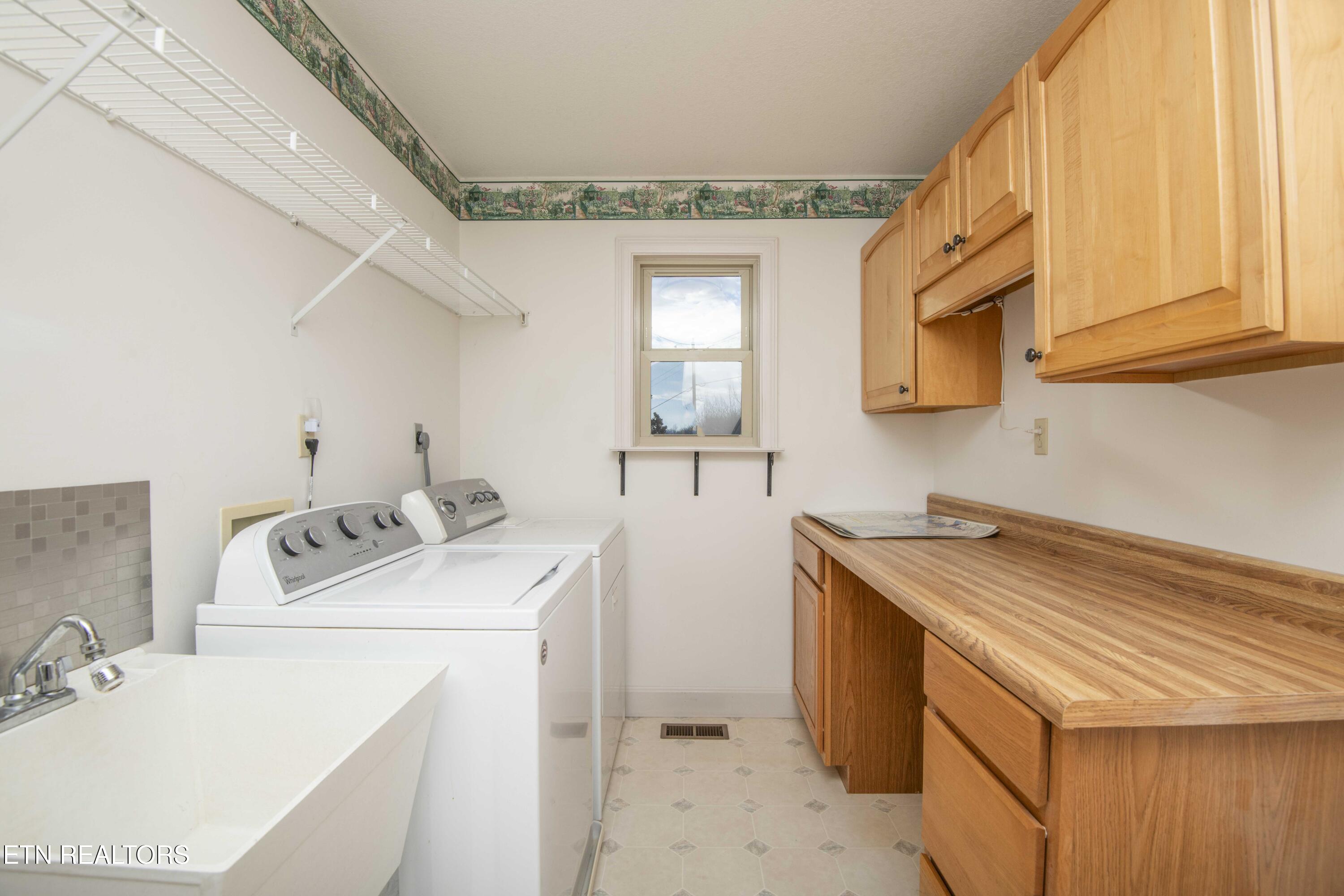 4554 Gravelly Hills Road Louisville TN 37777