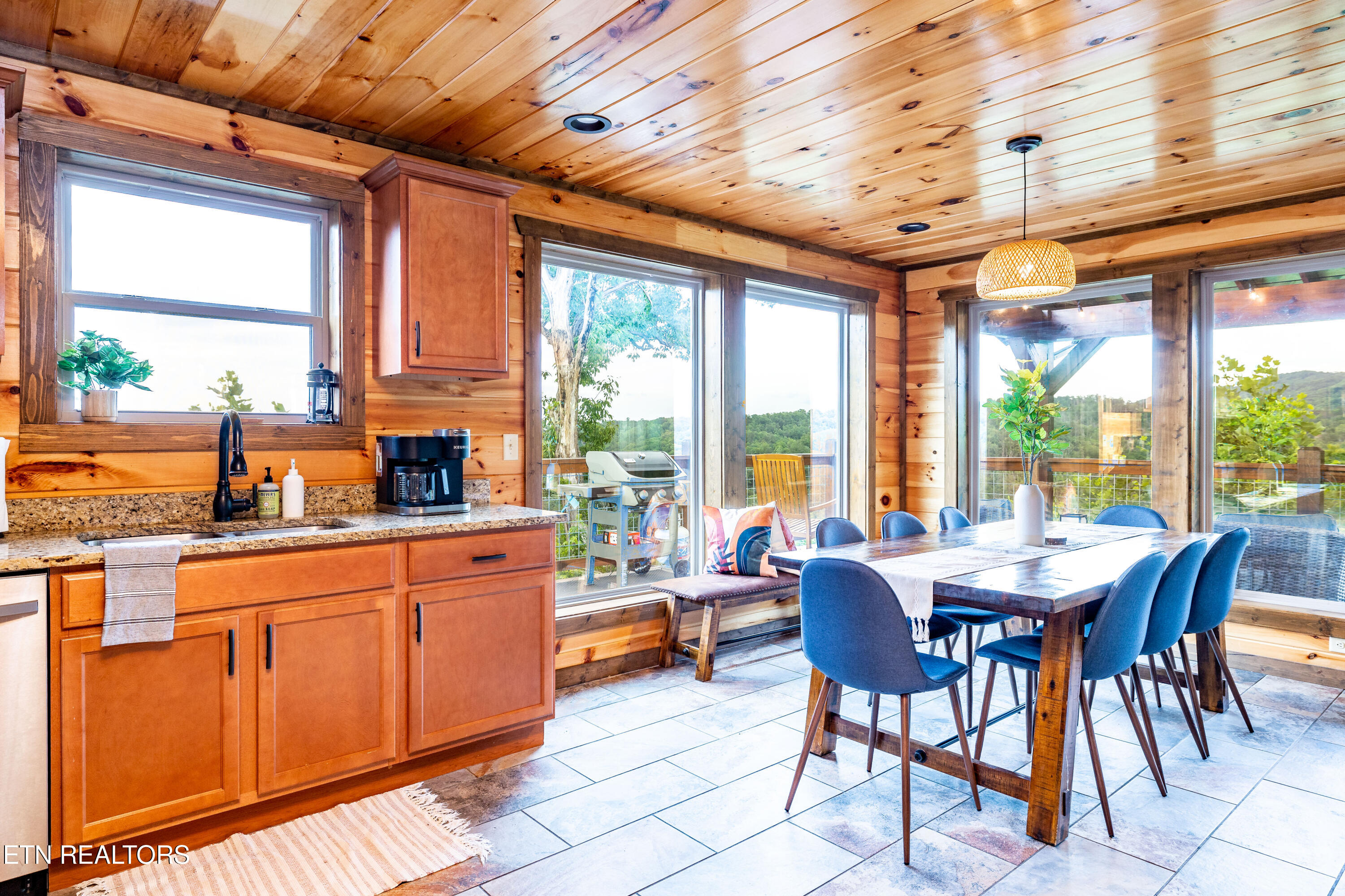 1219 Hemlock Drive Gatlinburg TN 37738