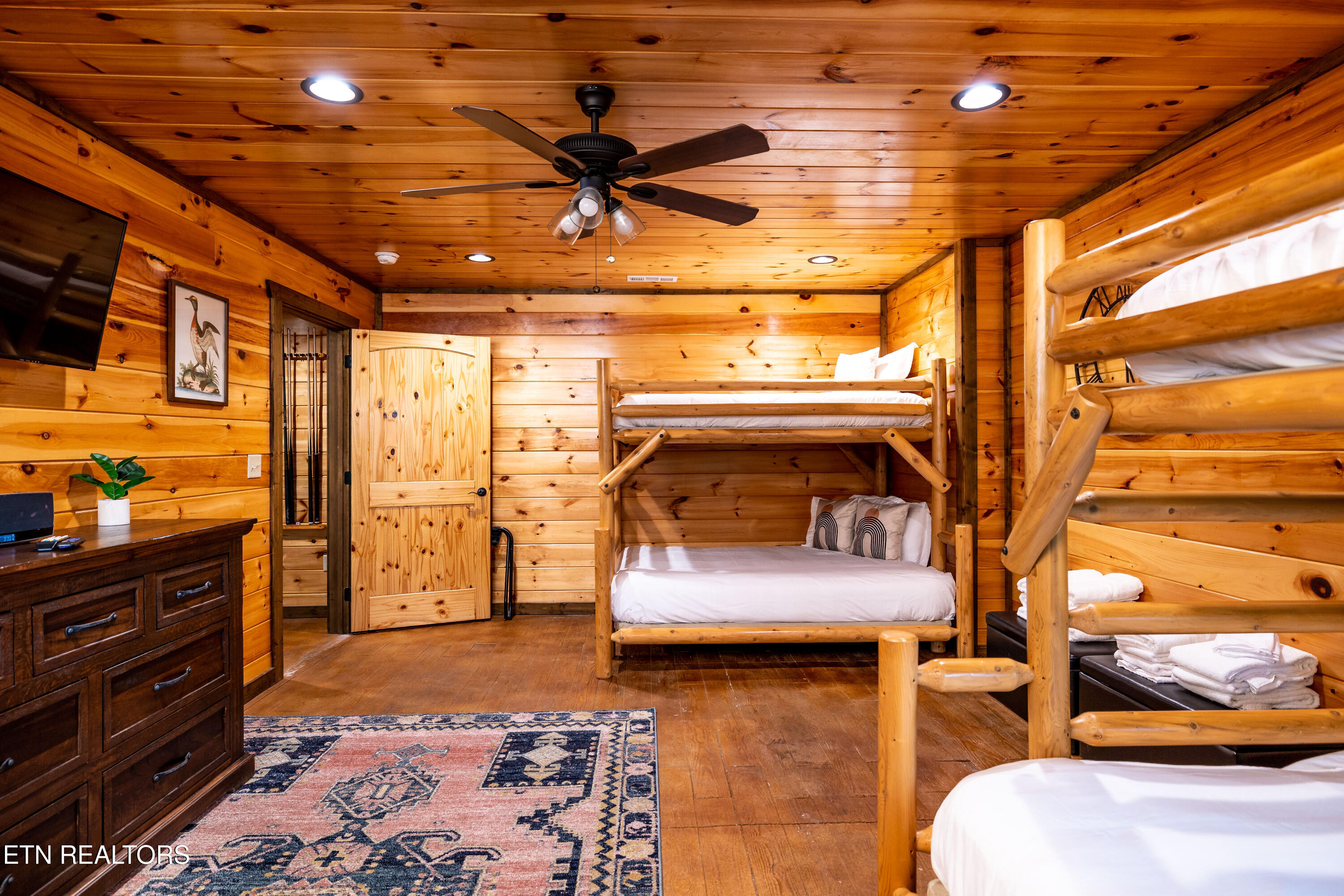 1219 Hemlock Drive Gatlinburg TN 37738