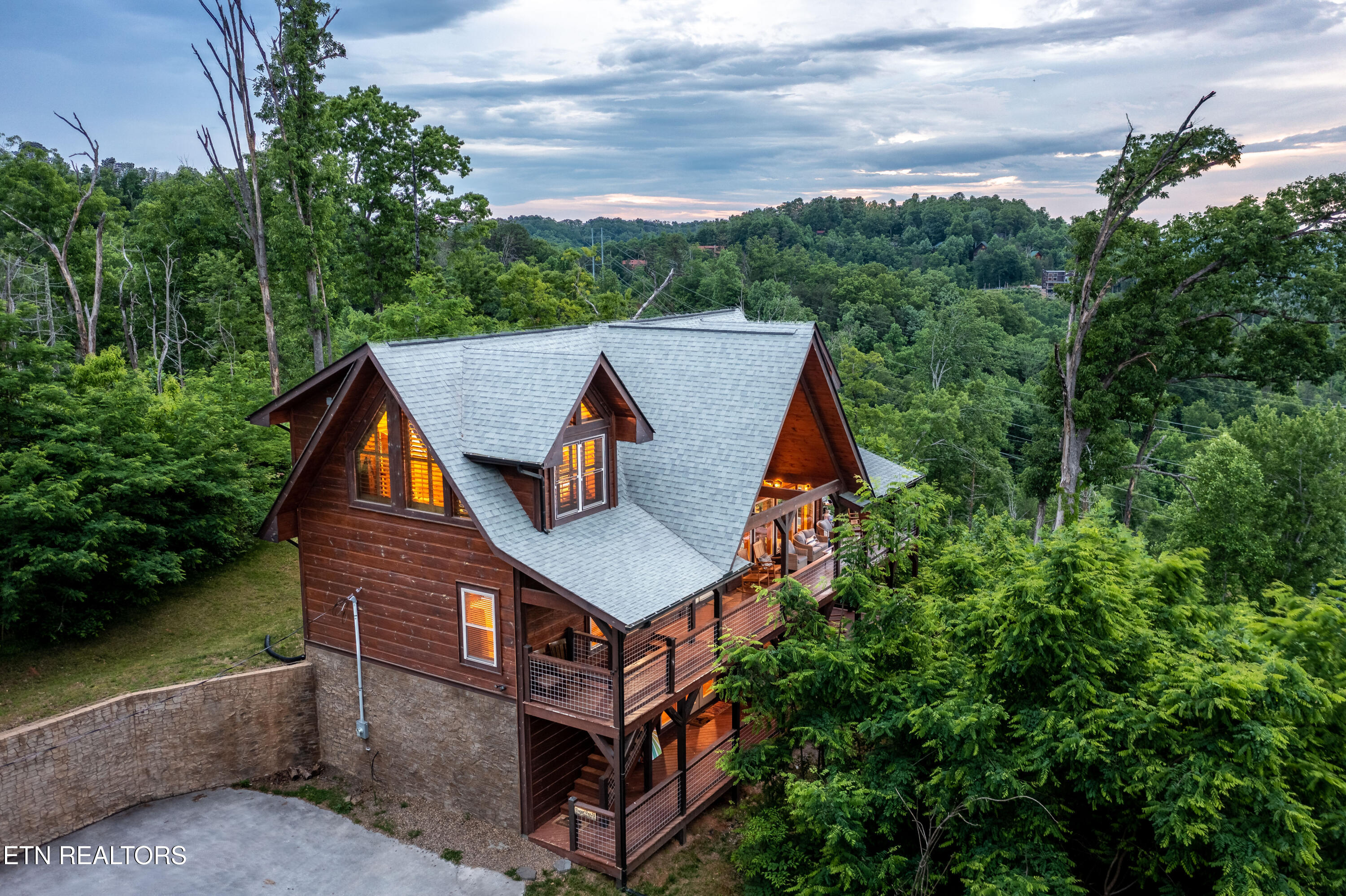 1219 Hemlock Drive Gatlinburg TN 37738