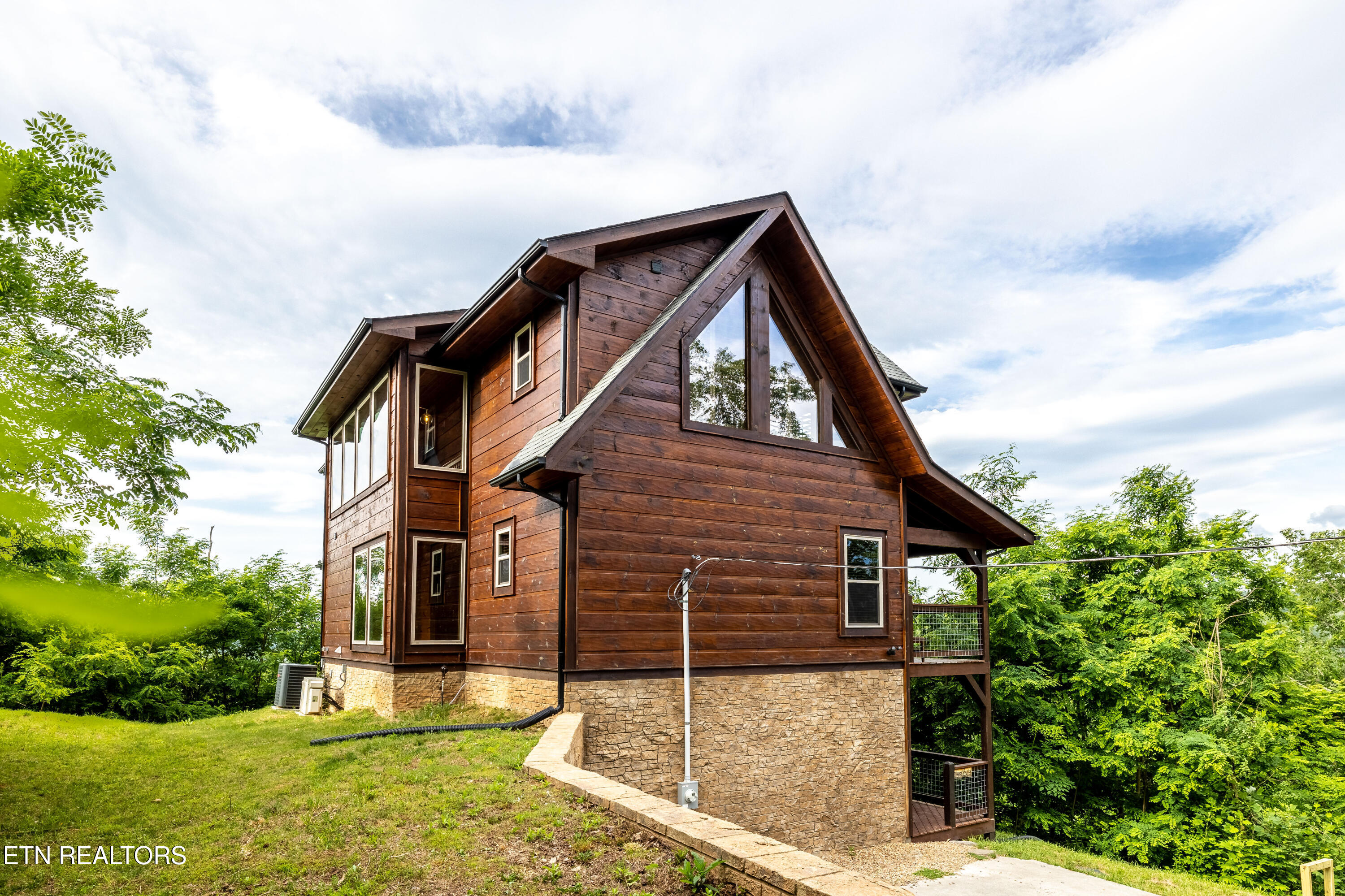 1219 Hemlock Drive Gatlinburg TN 37738