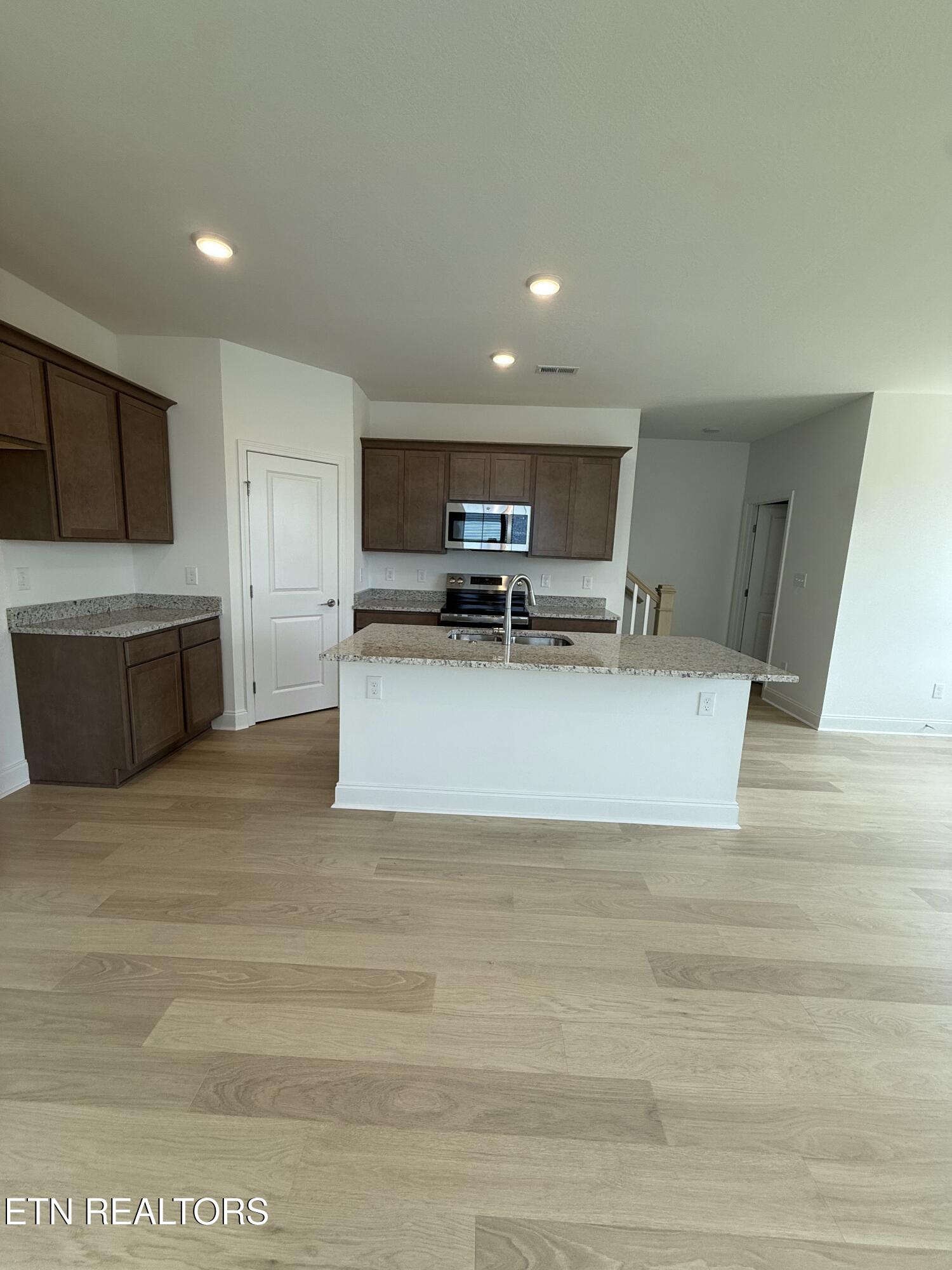 1725 Bennett Village Drive Maryville TN 37804