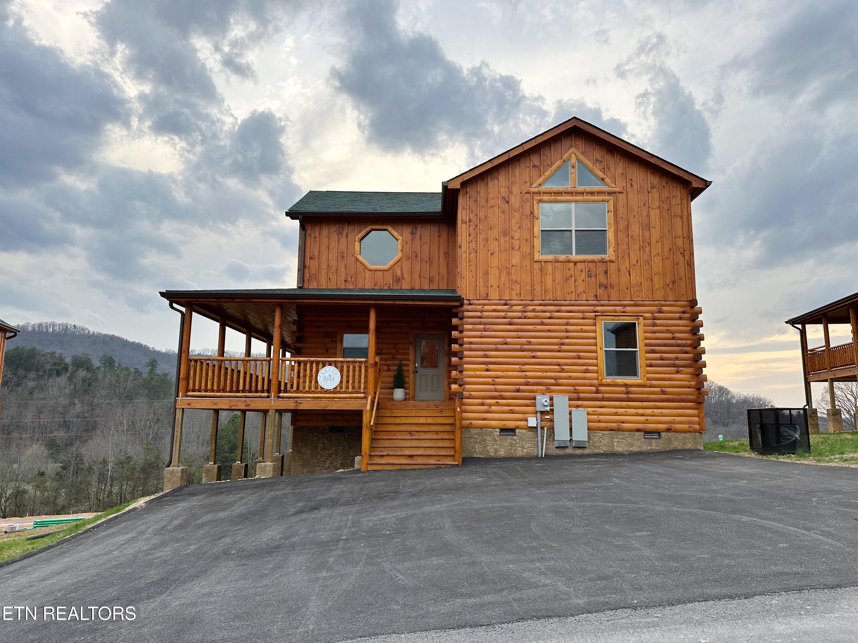 3738 Heritage Hills Drive Pigeon Forge TN 37863
