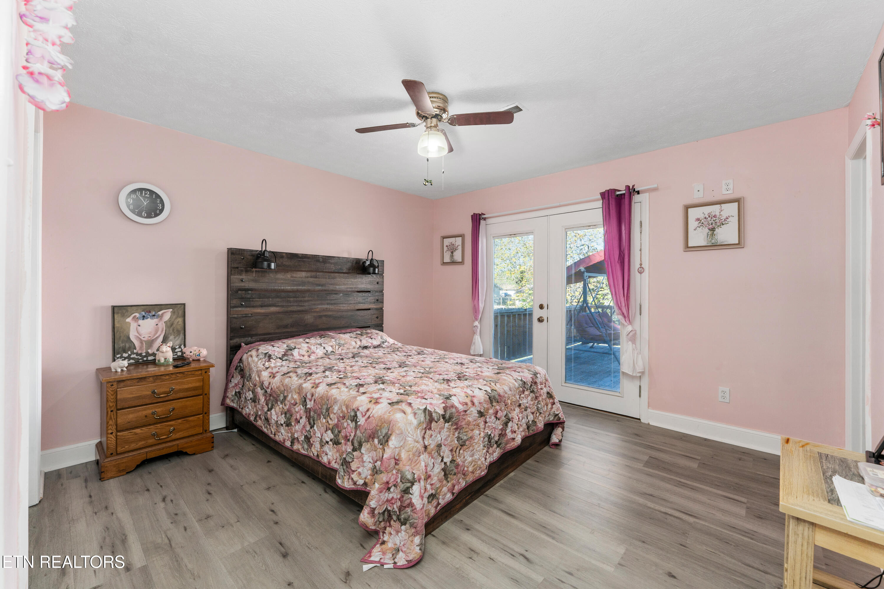 218 Christin Drive Clinton TN 37716