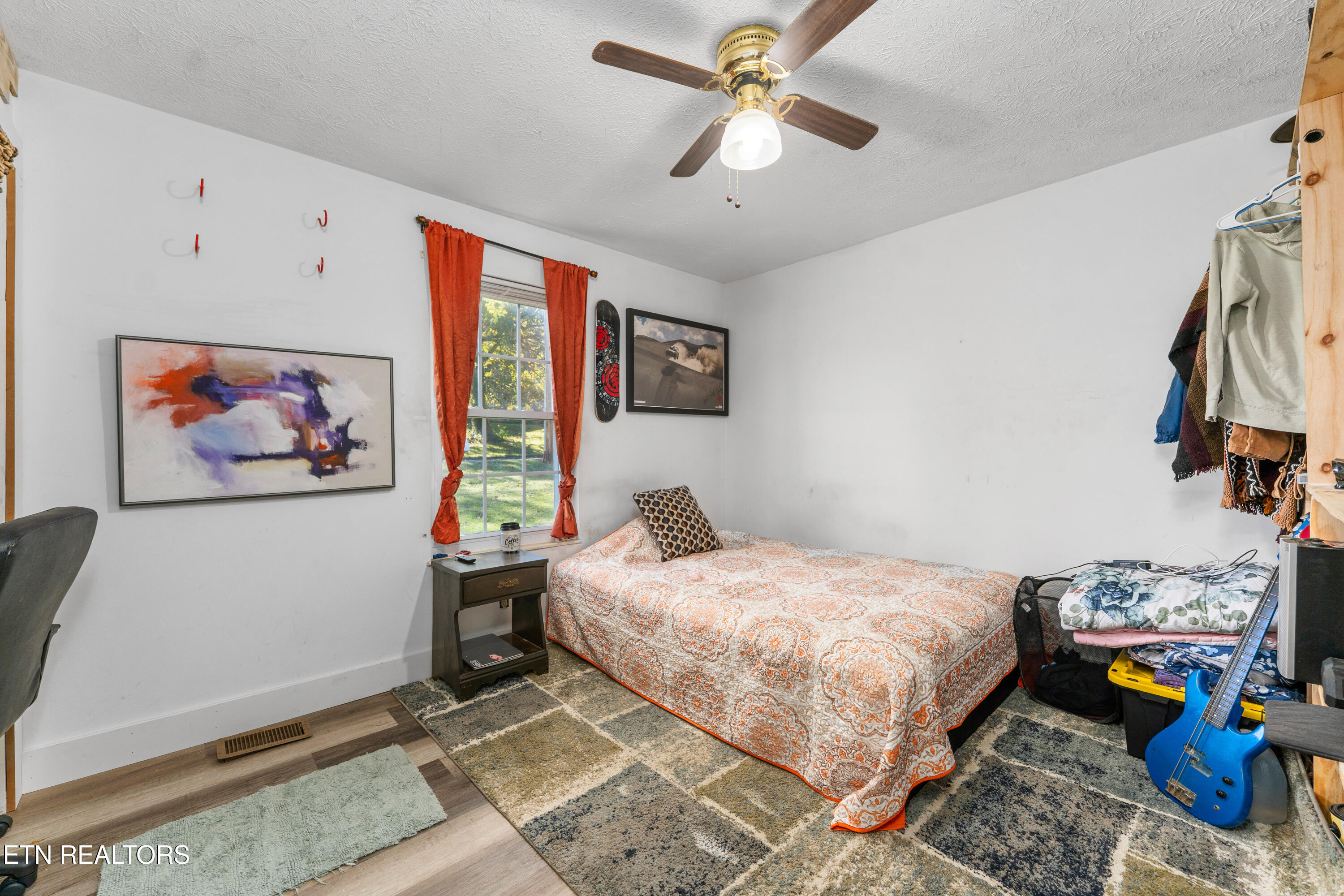 218 Christin Drive Clinton TN 37716