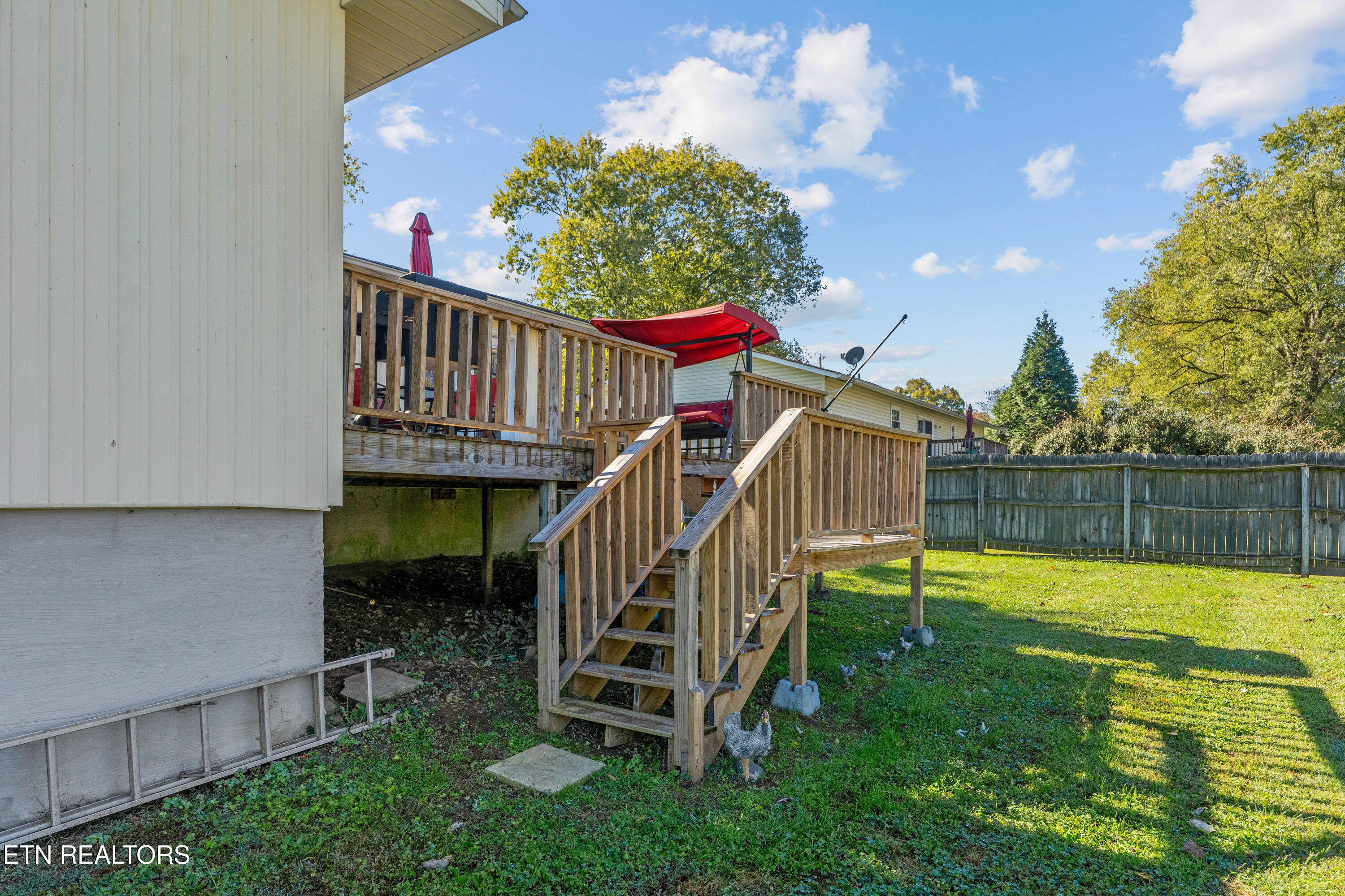 218 Christin Drive Clinton TN 37716