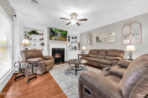 10372 Harrison Springs Lane Knoxville TN 37932