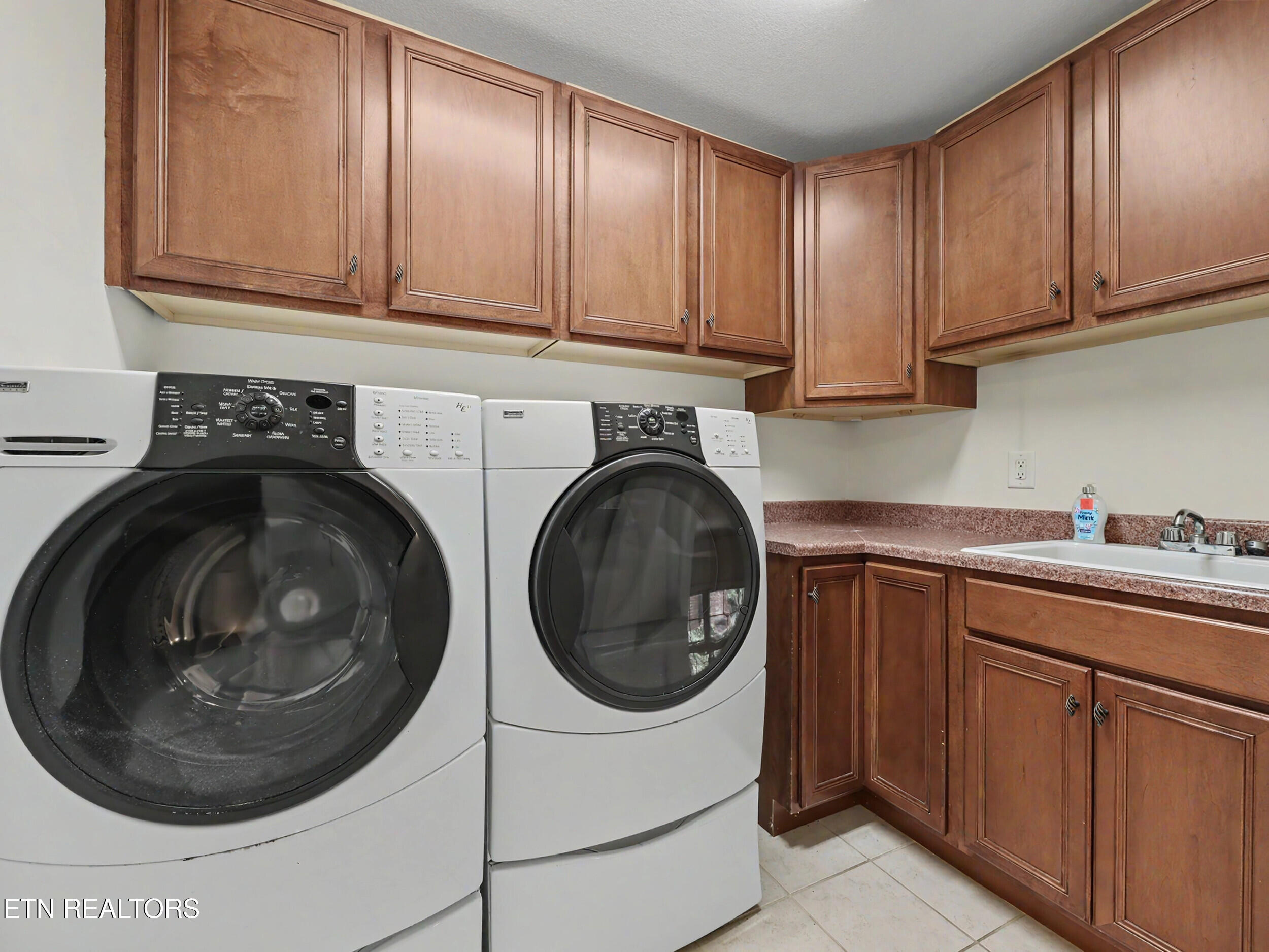 1431 Cottage Glen Lane Maryville TN 37801
