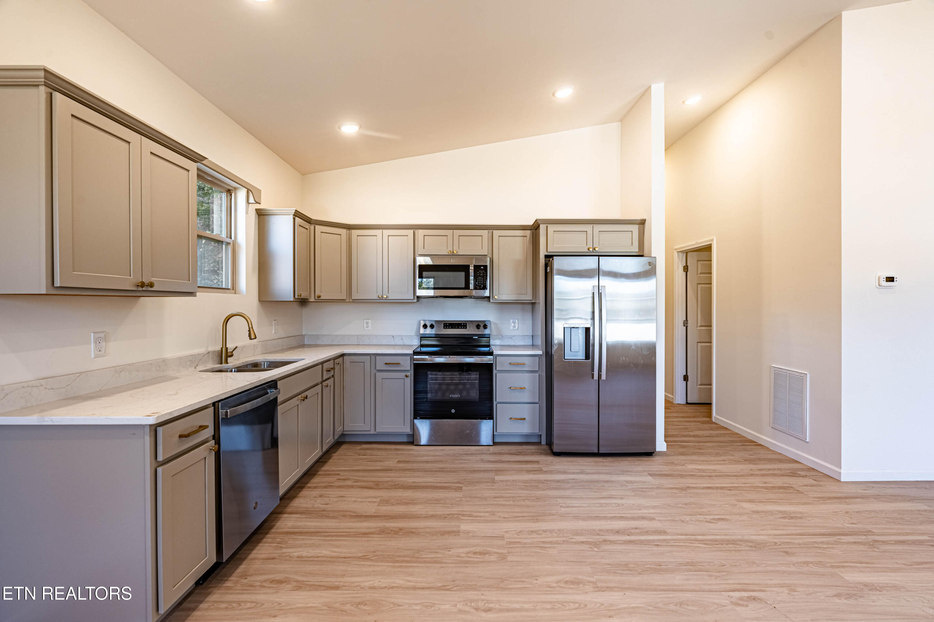 2517 Limestone Court Sevierville TN 37876