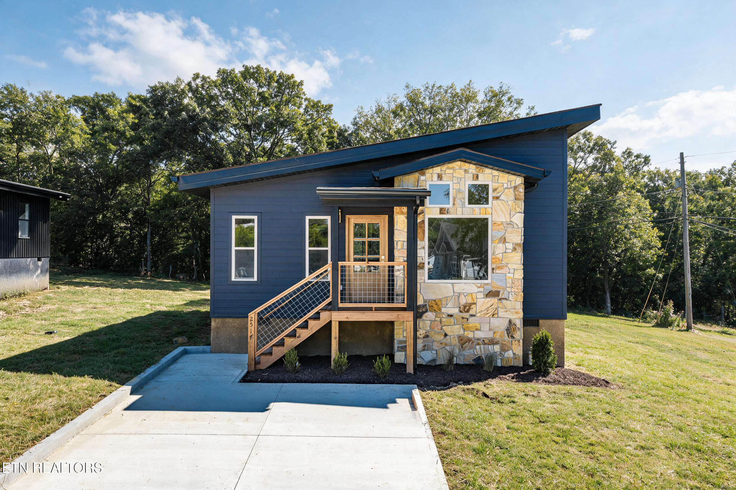 2517 Limestone Court Sevierville TN 37876