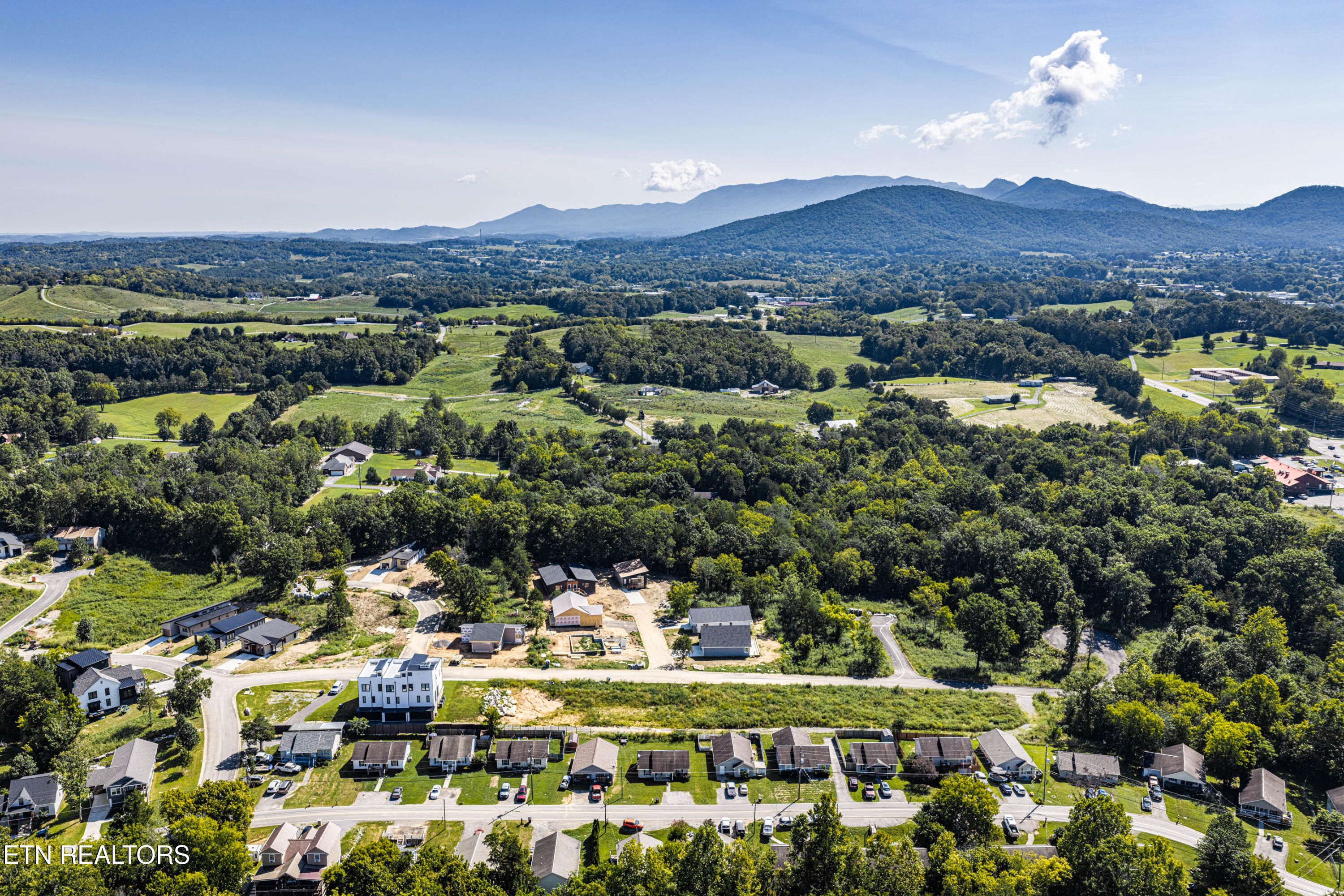2517 Limestone Court Sevierville TN 37876
