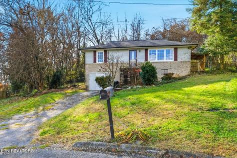 124 Crest Lane Clinton TN 37716