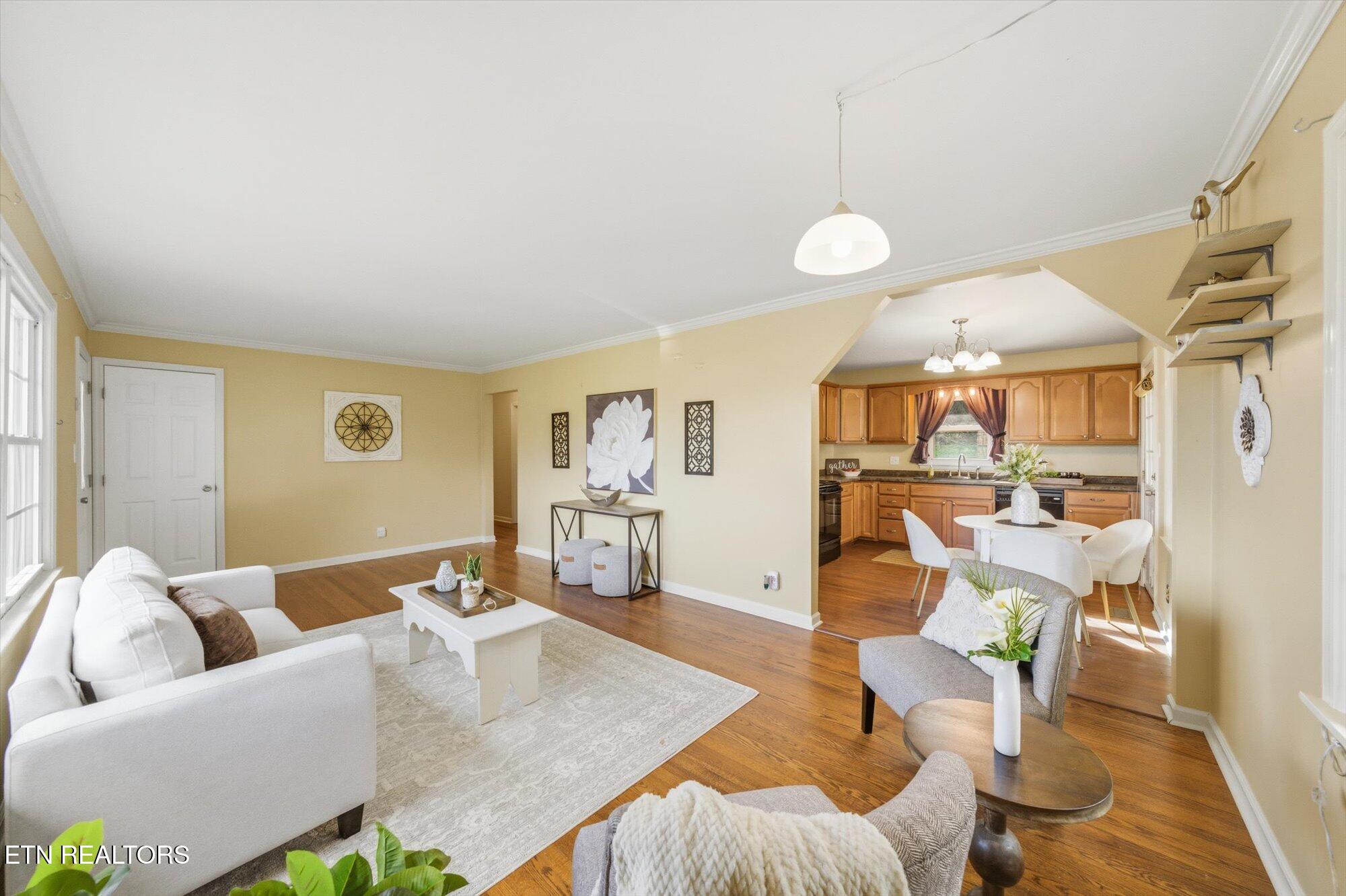 124 Crest Lane Clinton TN 37716