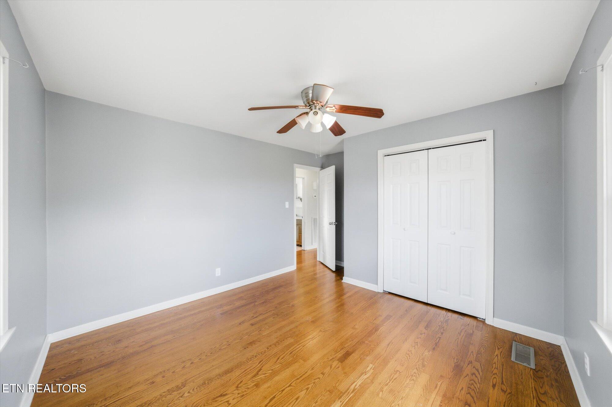 124 Crest Lane Clinton TN 37716