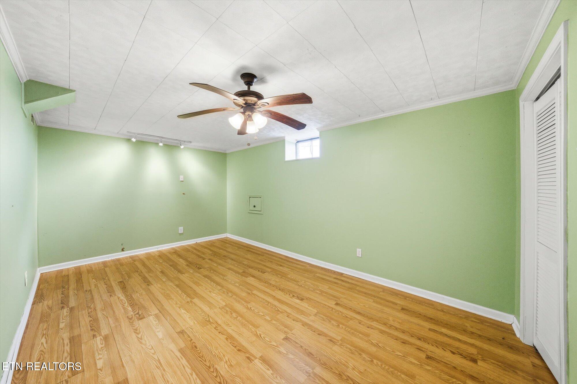 124 Crest Lane Clinton TN 37716