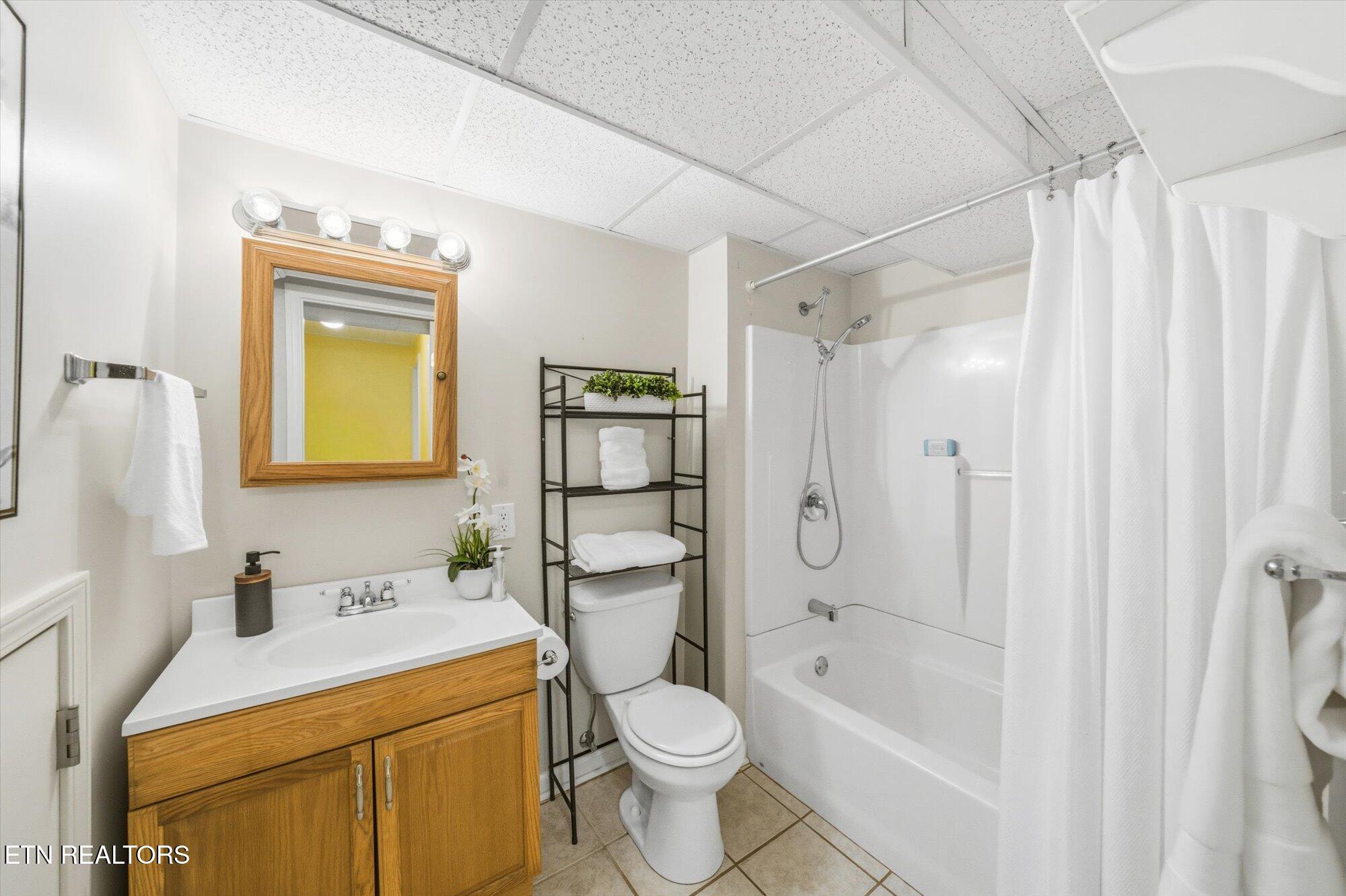 124 Crest Lane Clinton TN 37716