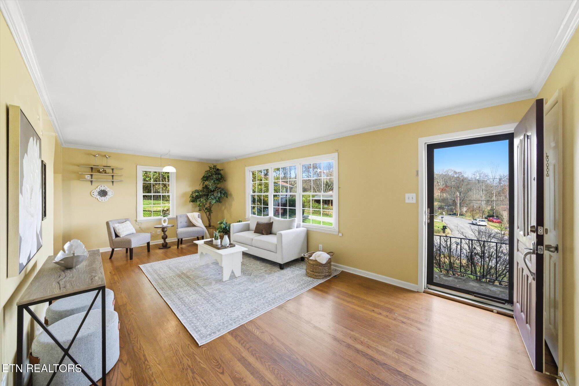 124 Crest Lane Clinton TN 37716