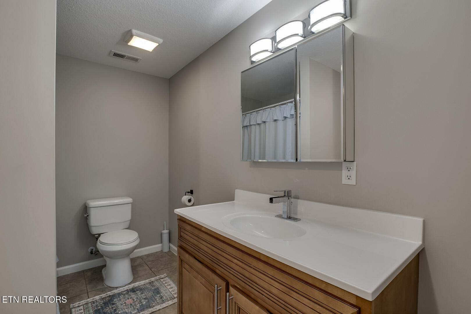 417 River Road Loudon TN 37774