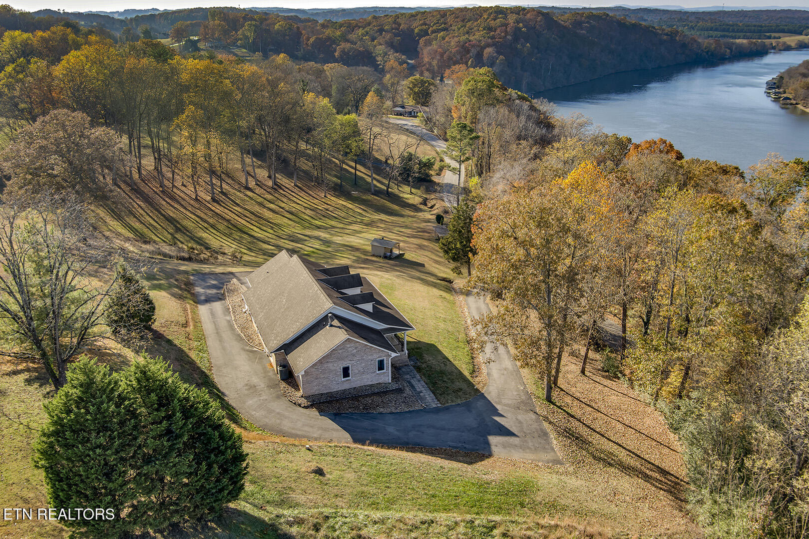 417 River Road Loudon TN 37774