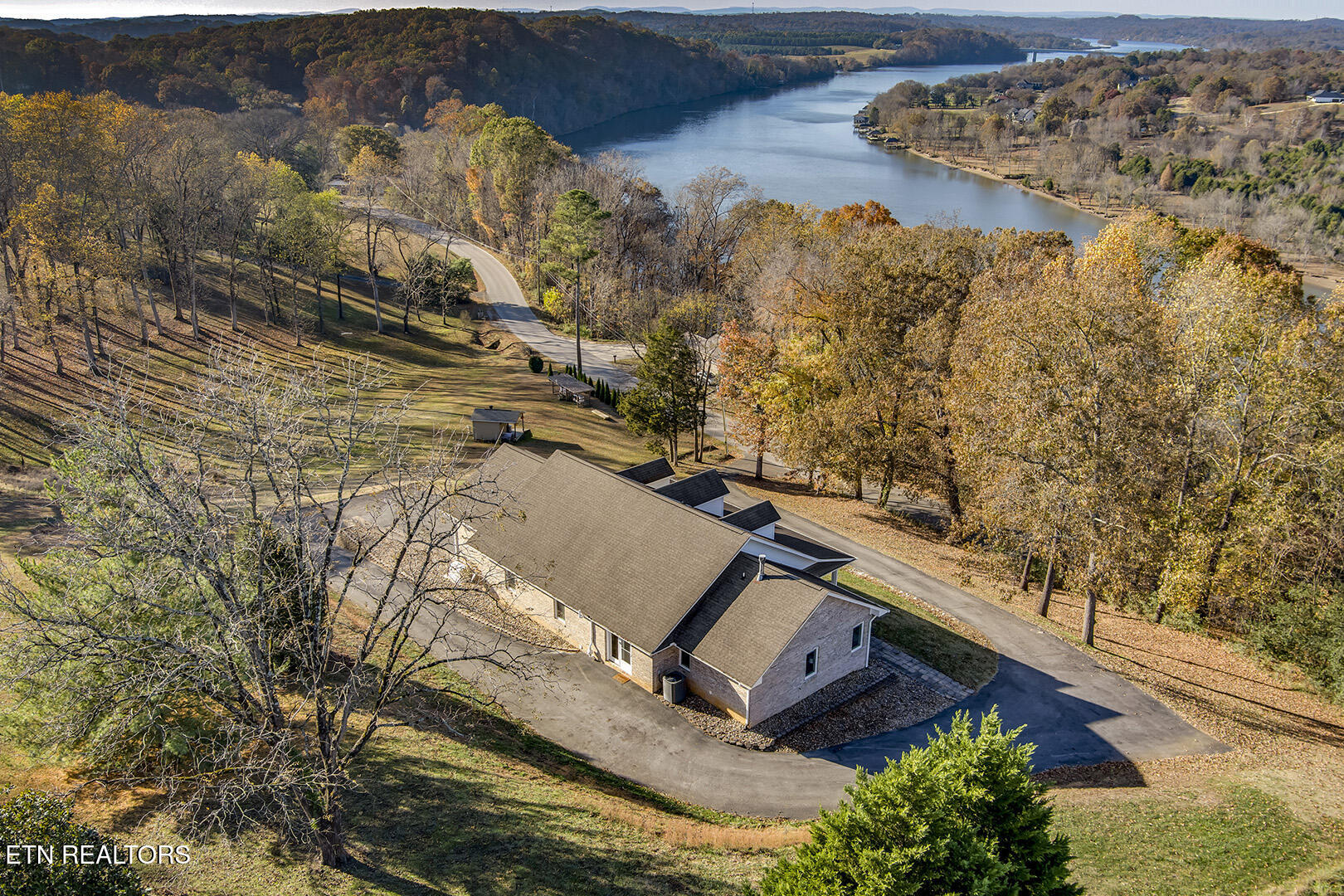 417 River Road Loudon TN 37774