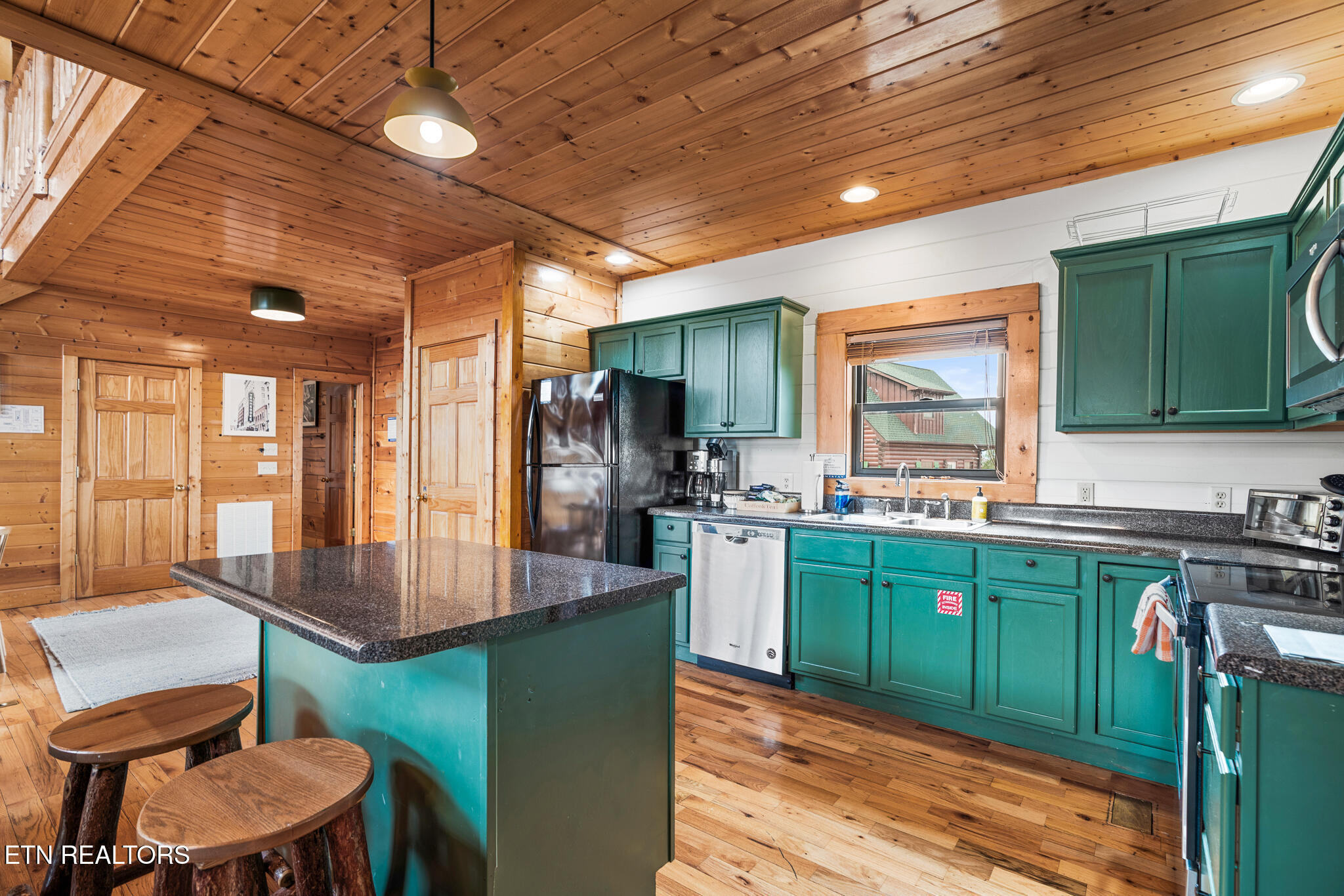 1551 Bears Den Way Sevierville TN 37876