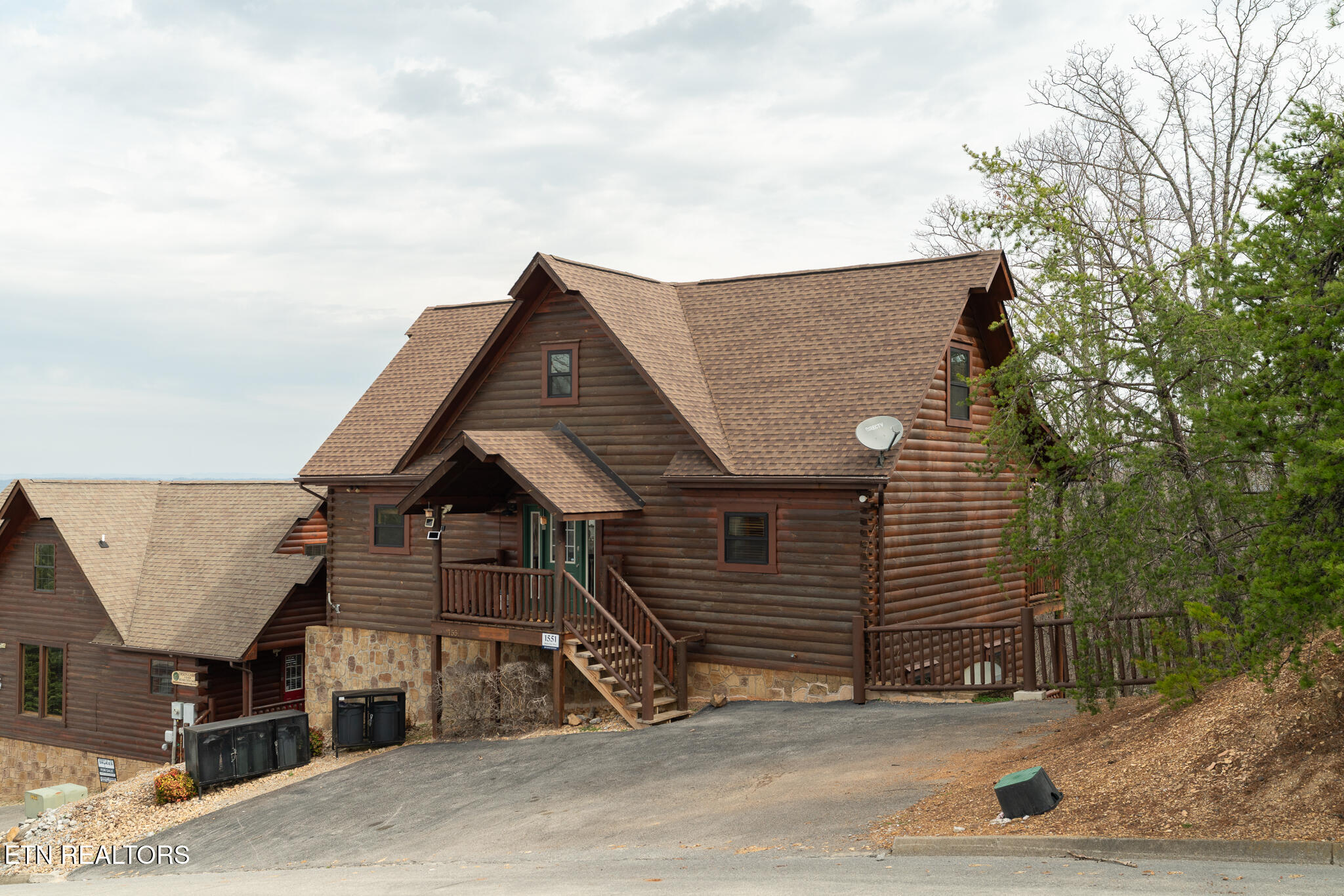 1551 Bears Den Way Sevierville TN 37876