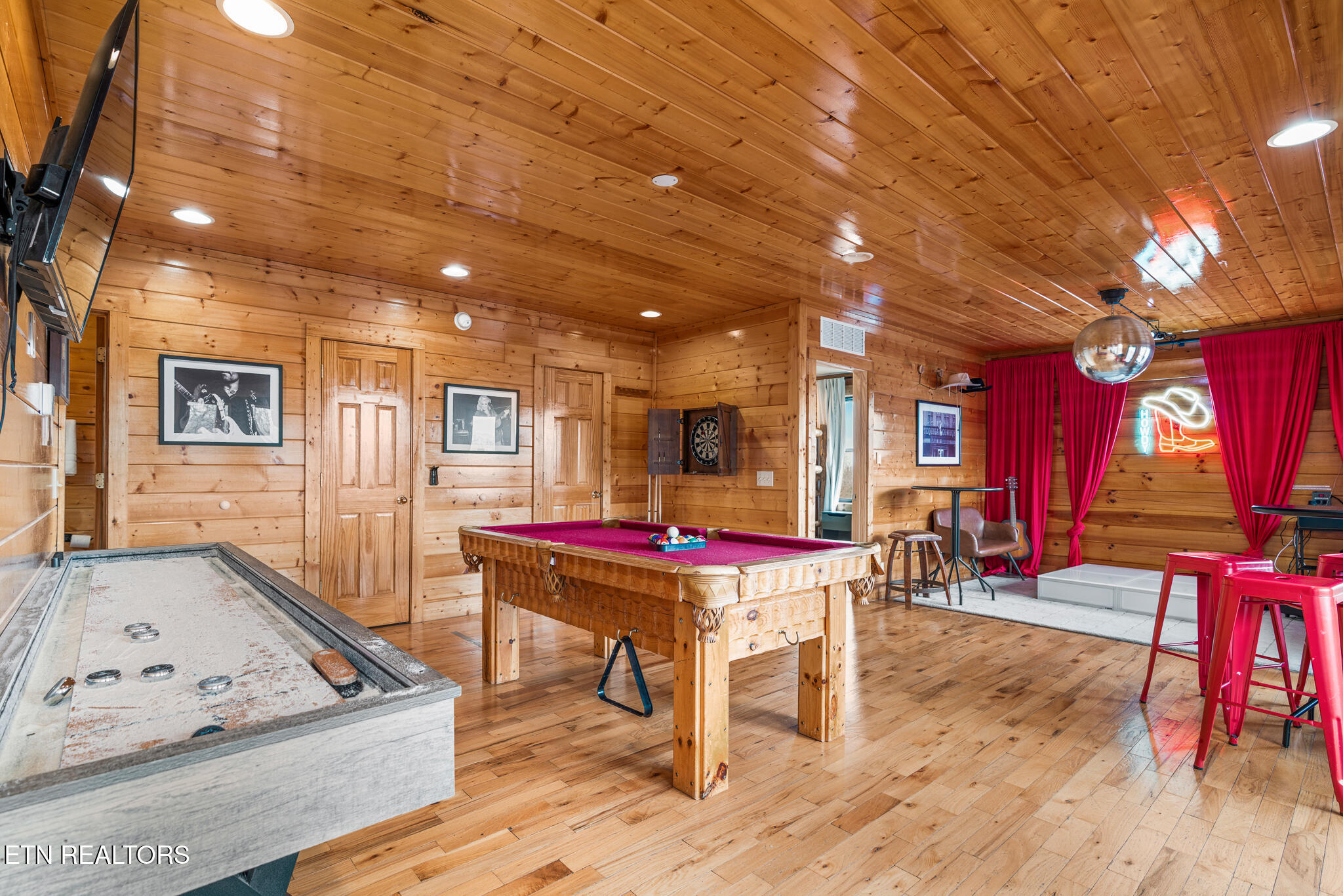 1551 Bears Den Way Sevierville TN 37876