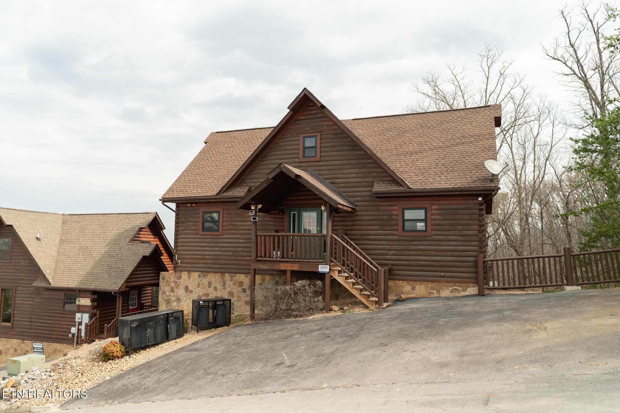 1551 Bears Den Way Sevierville TN 37876
